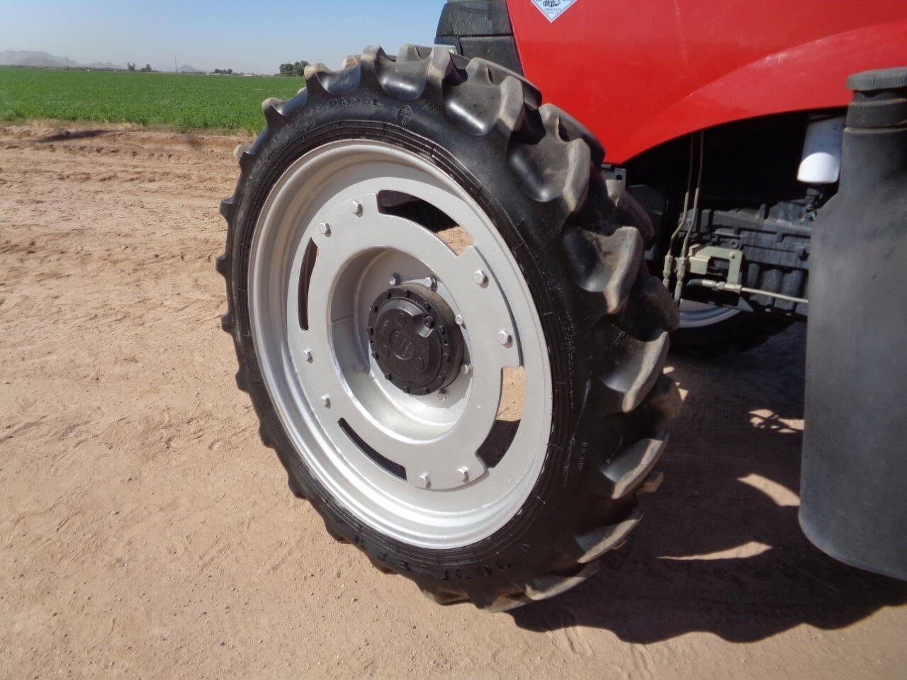 2005 Case IH MXU125 Tractor