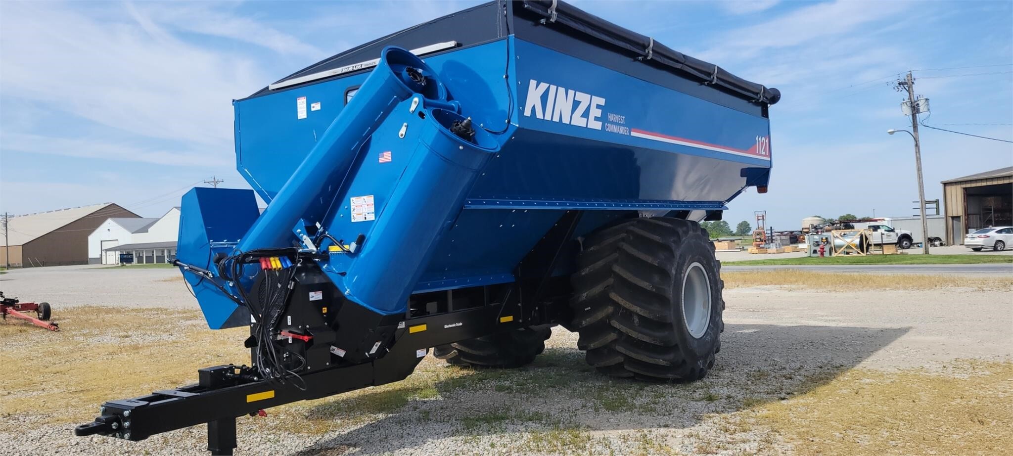  Kinze 1121 Grain Cart