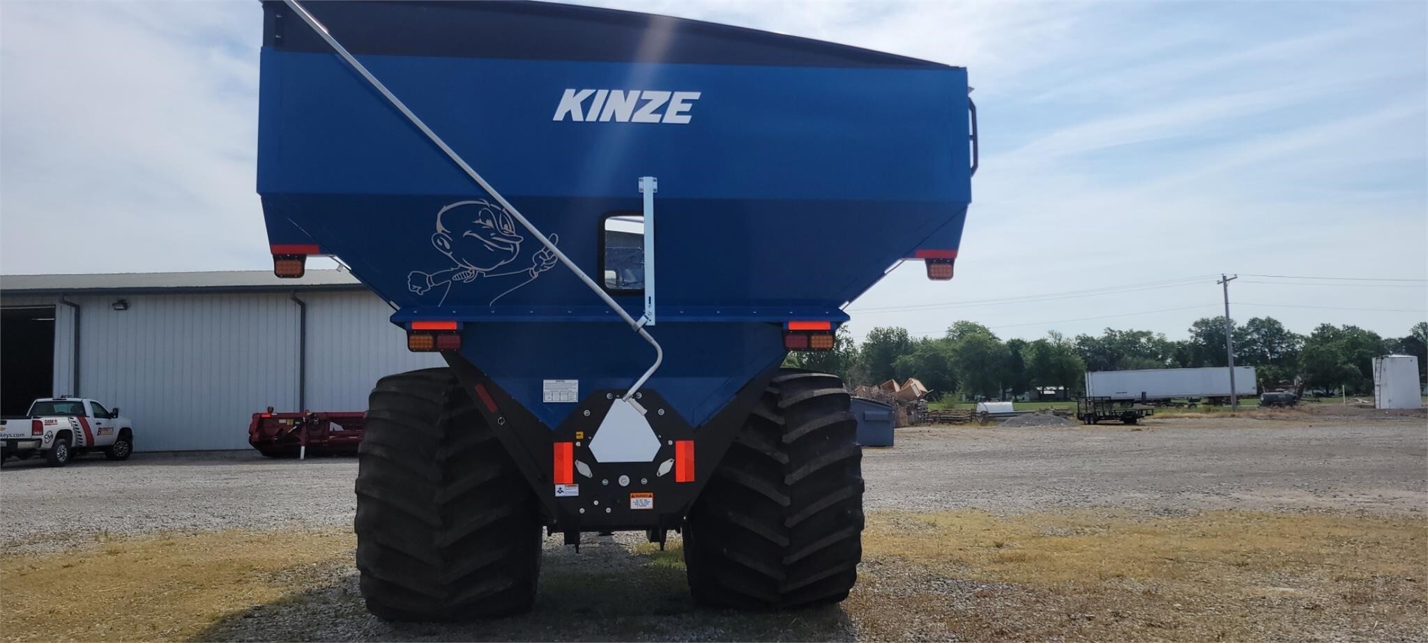  Kinze 1121 Grain Cart