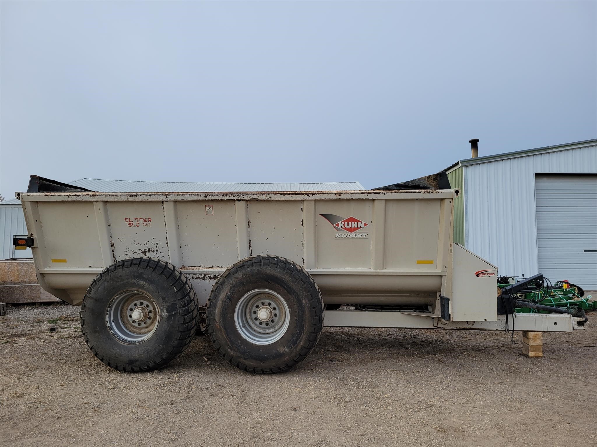 Kuhn Knight SLC141 Manure Spreader - $44,500 | Machinery Pete