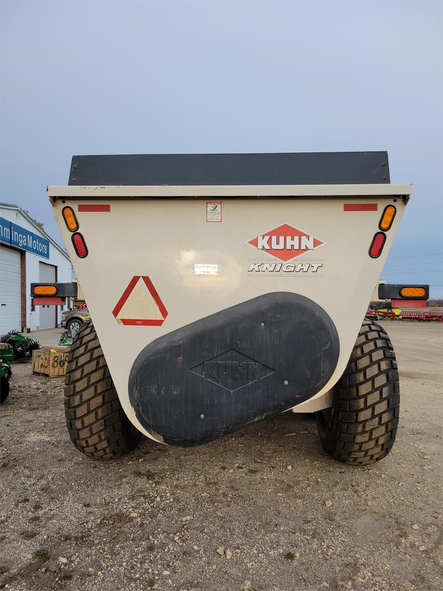 Kuhn Knight SLC141 Manure Spreader - $44,500 | Machinery Pete