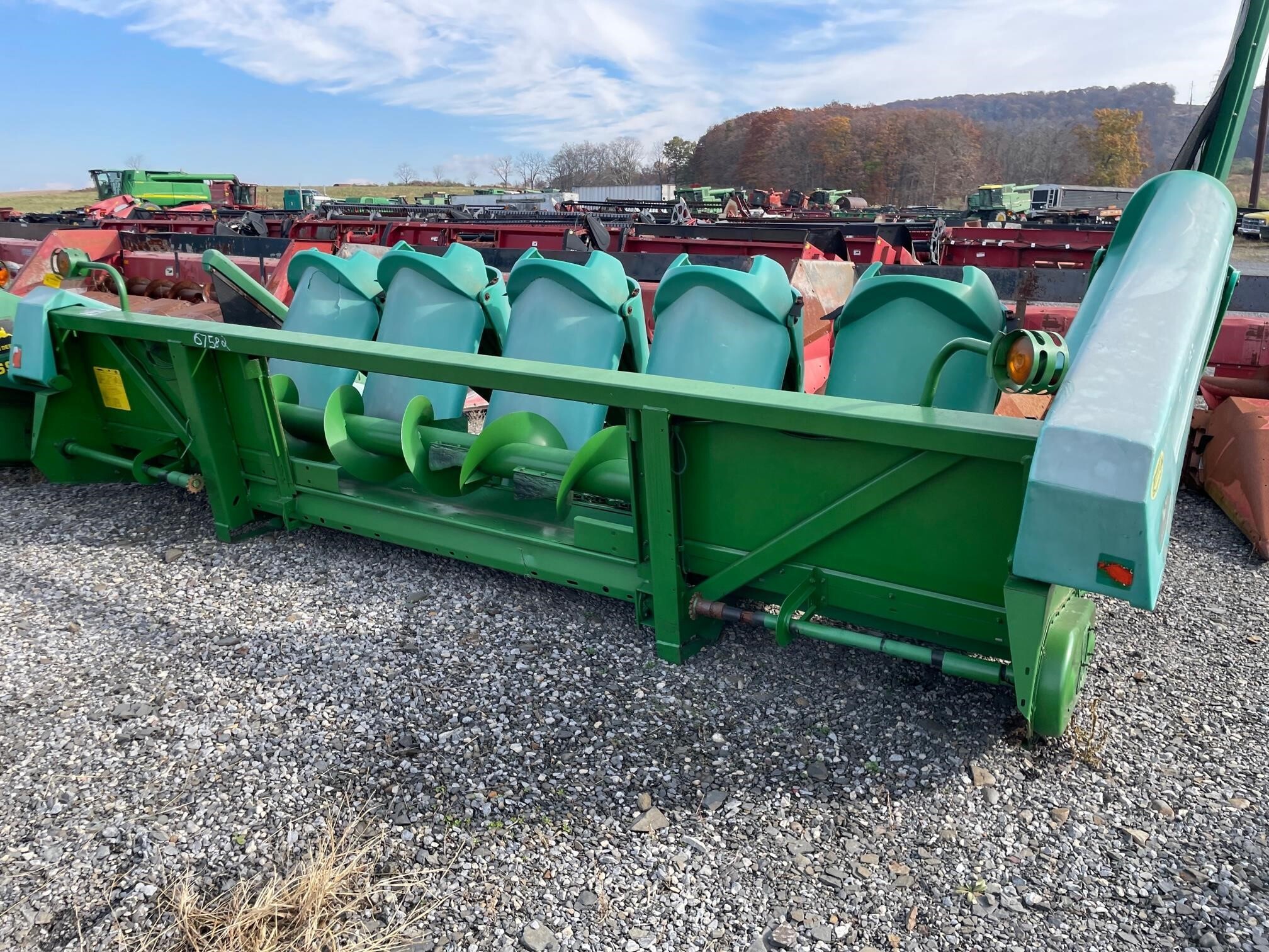 John Deere 693 Corn Head 12,900 Machinery Pete