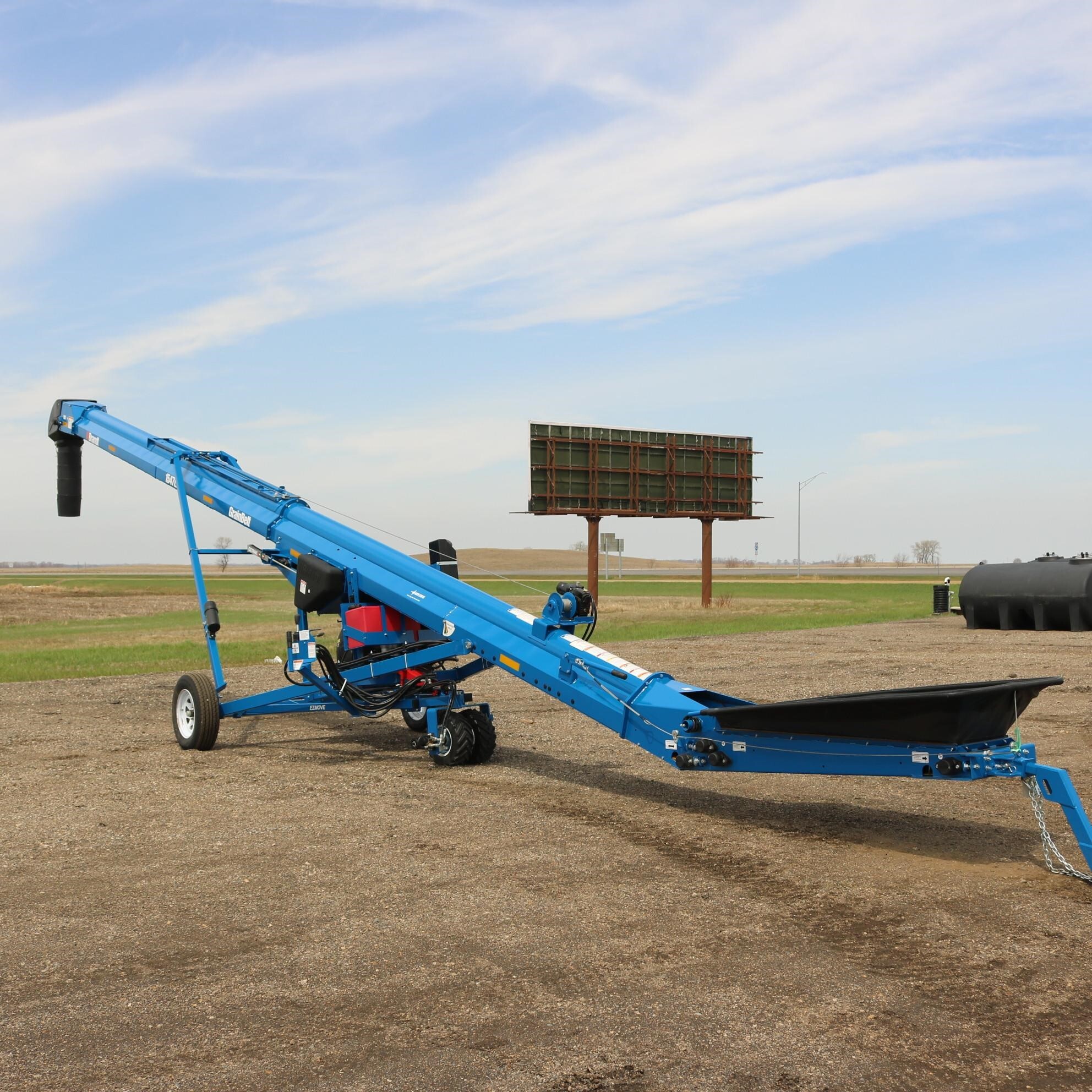 2025 Brandt 1547LP+ Augers and Conveyor