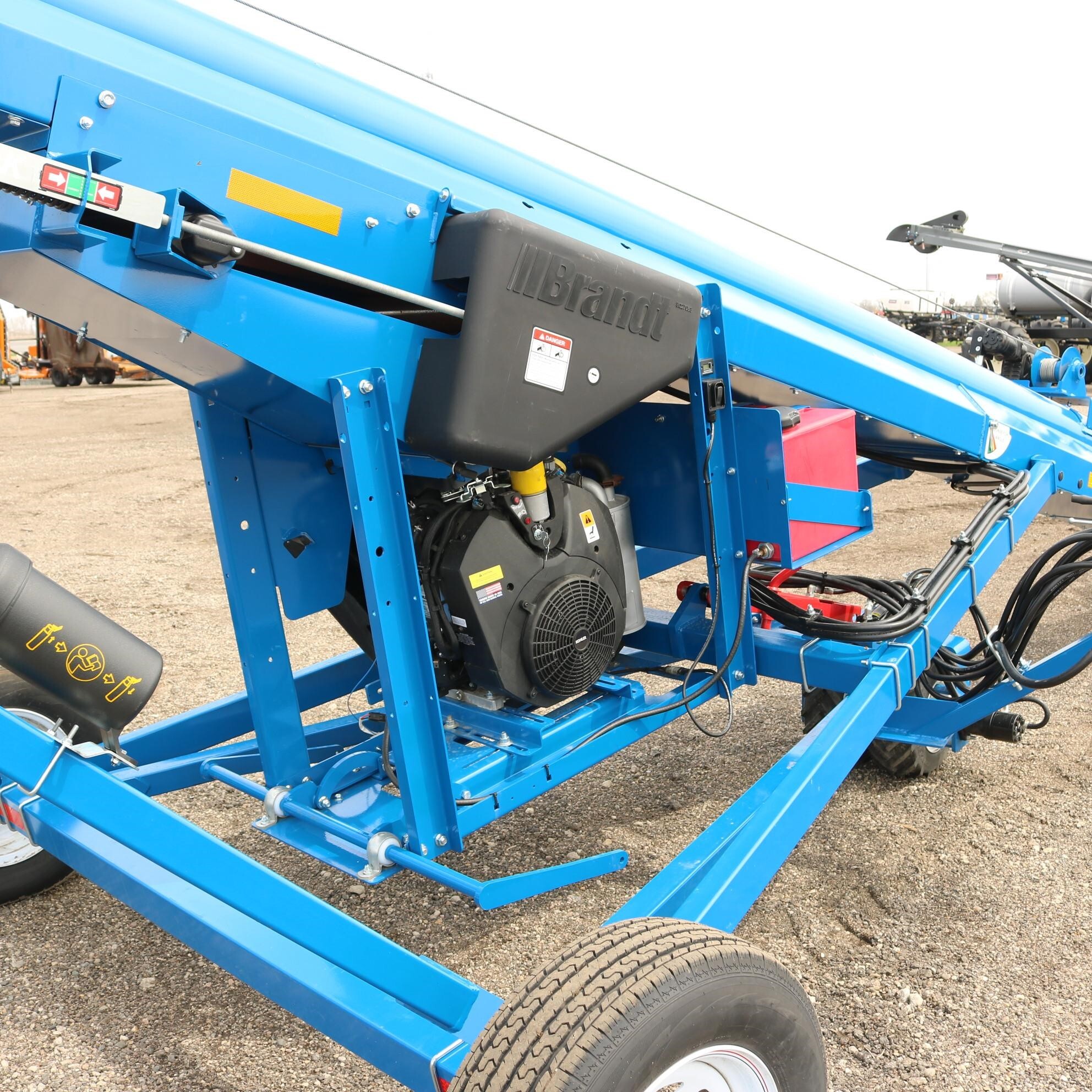 2025 Brandt 1547LP+ Augers and Conveyor