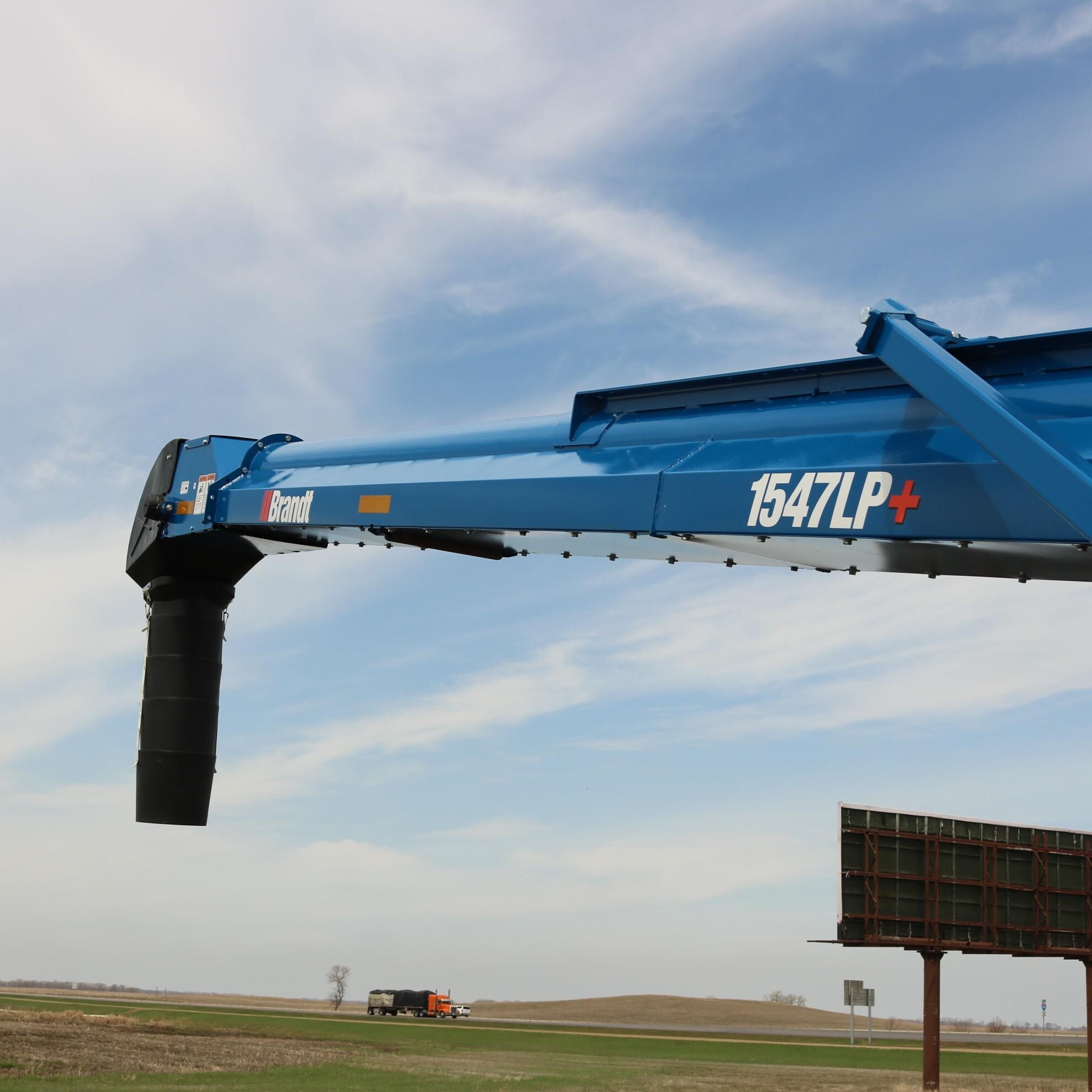 2025 Brandt 1547LP+ Augers and Conveyor