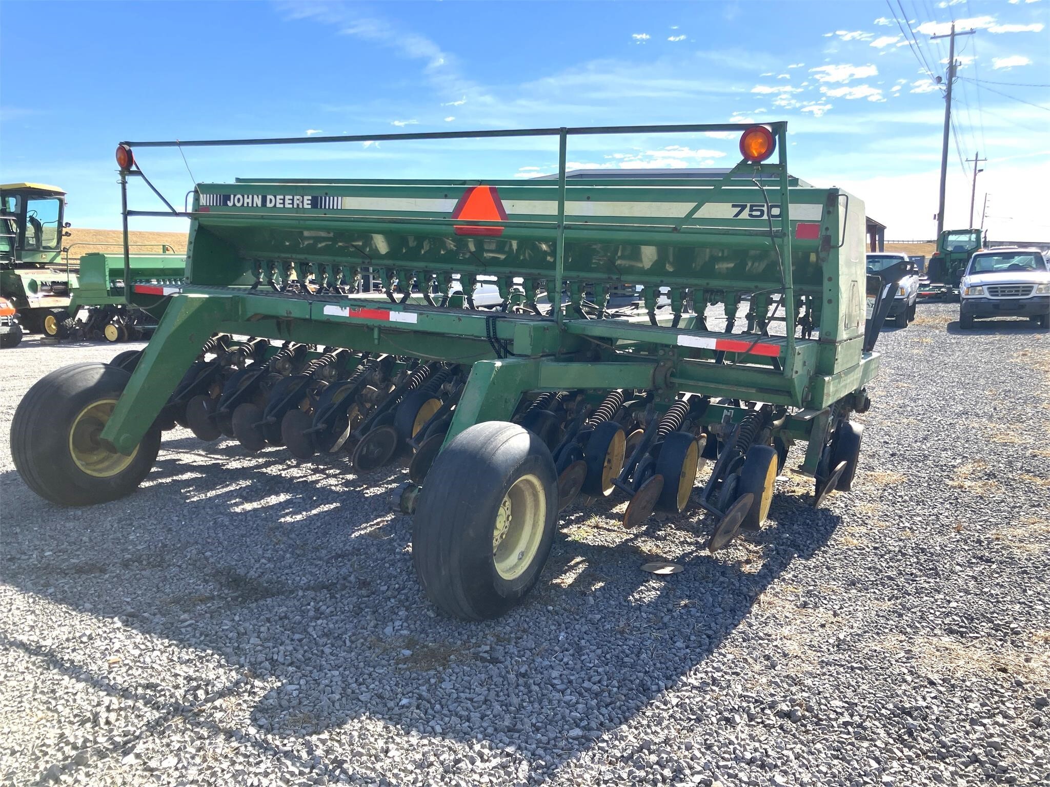 John Deere 750 Drill 15,000 Machinery Pete