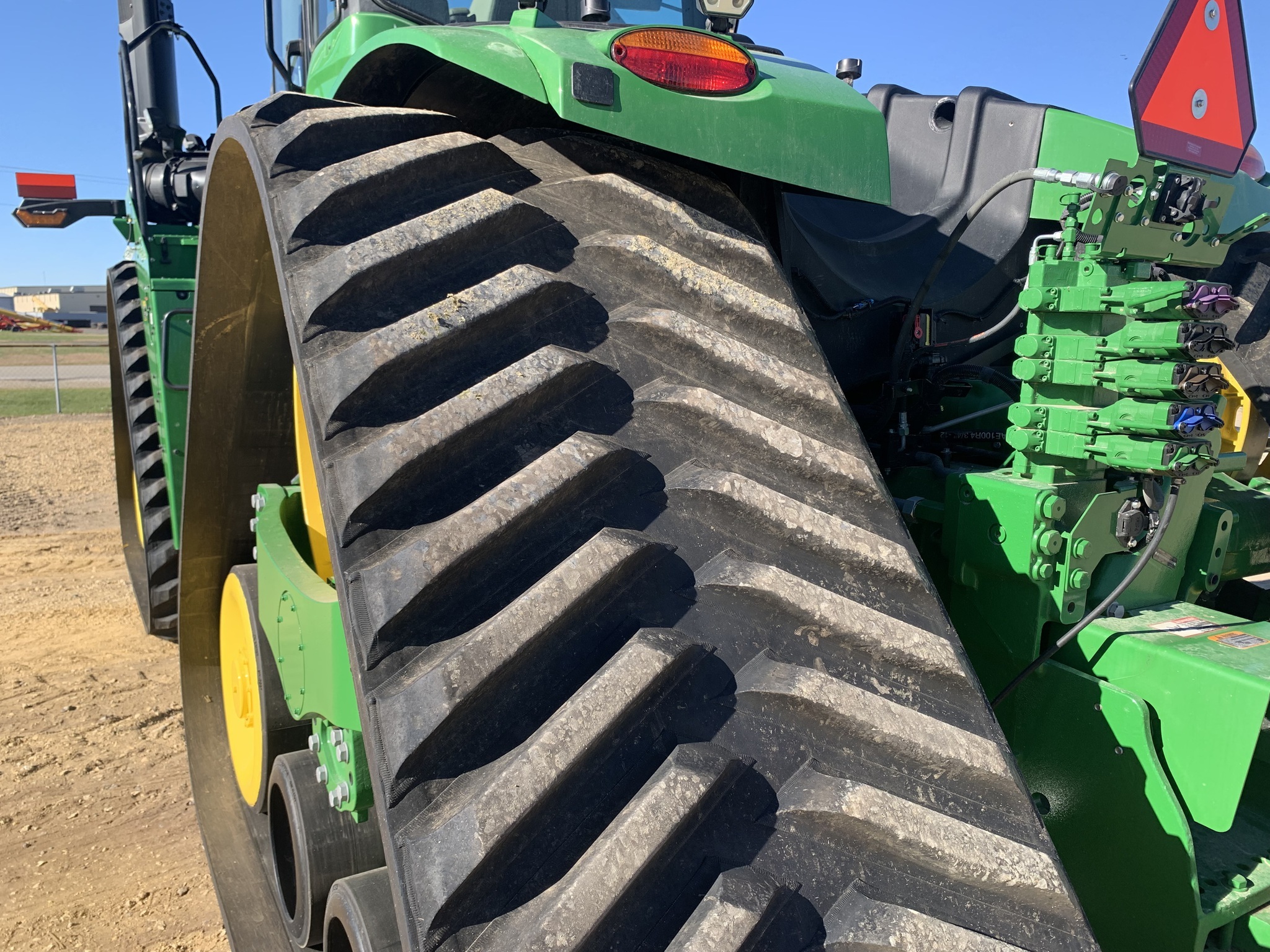 2022 John Deere 9RX 640 Tractor