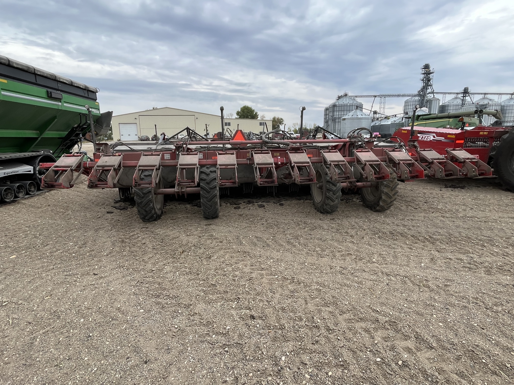 2023 Amity 3750 Beet Equipment