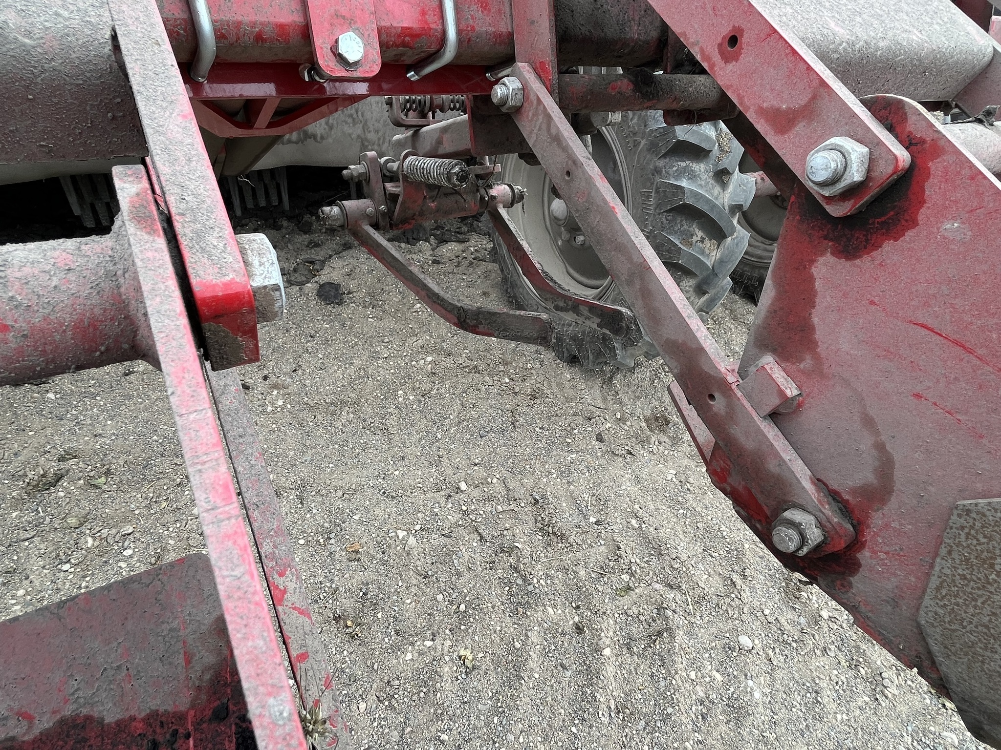 2023 Amity 3750 Beet Equipment