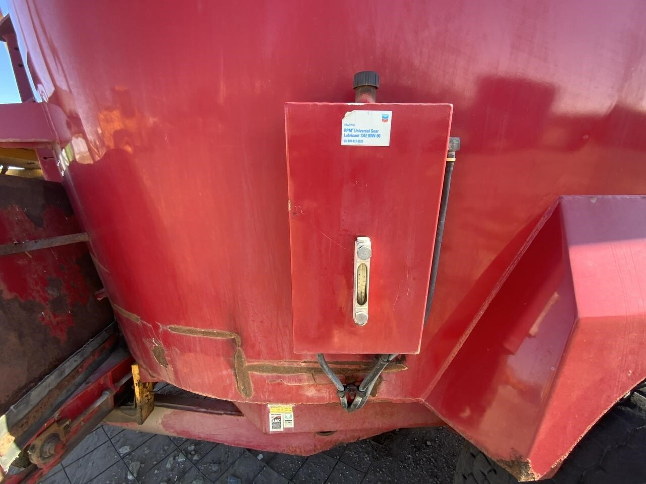  Supreme International 700T Grinders and Mixer