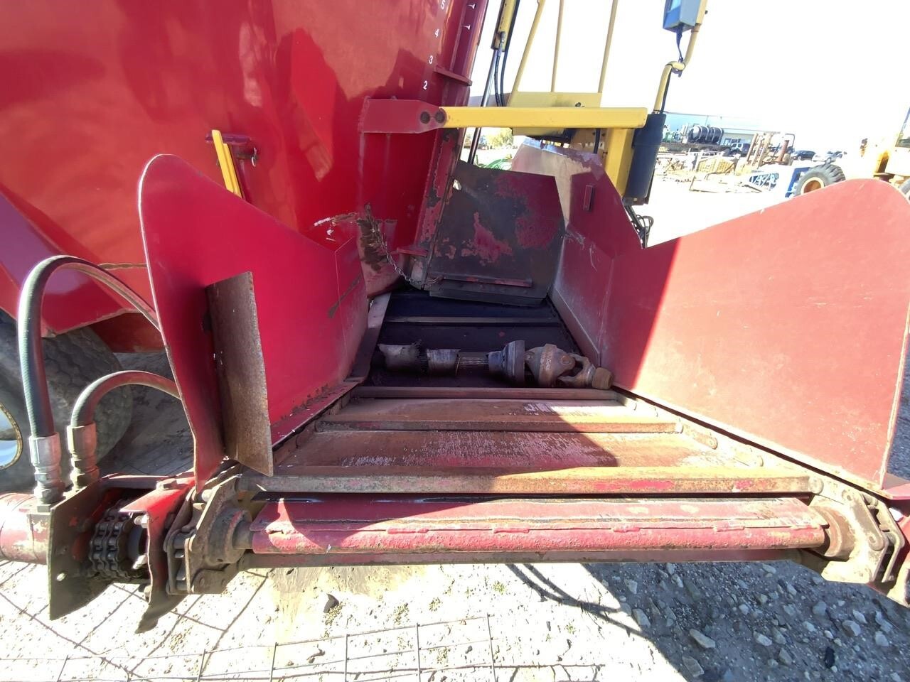  Supreme International 700T Grinders and Mixer