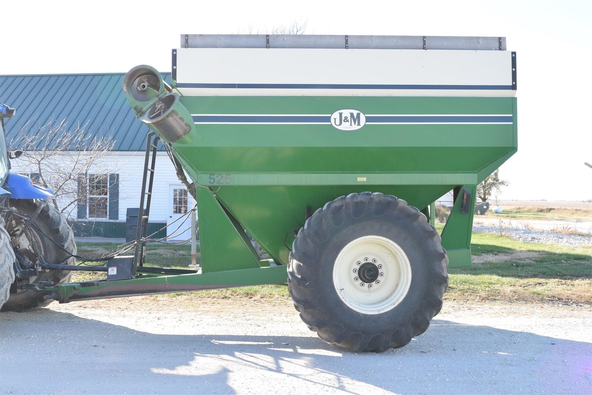  J&M 525-14 Grain Cart