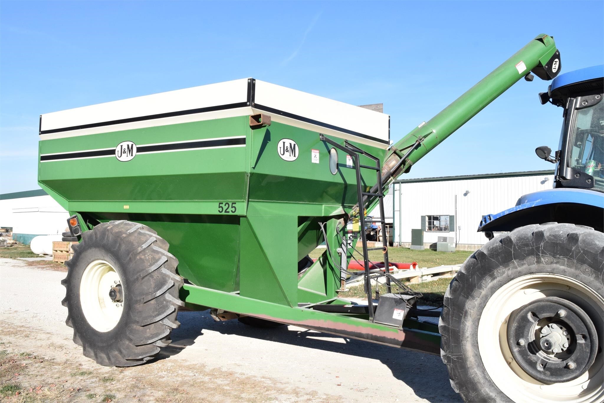  J&M 525-14 Grain Cart
