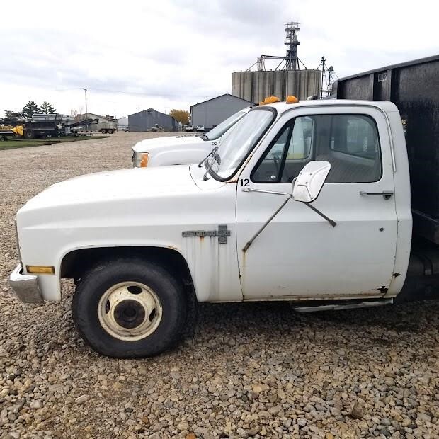 1987 Chevrolet C30 Pickup
