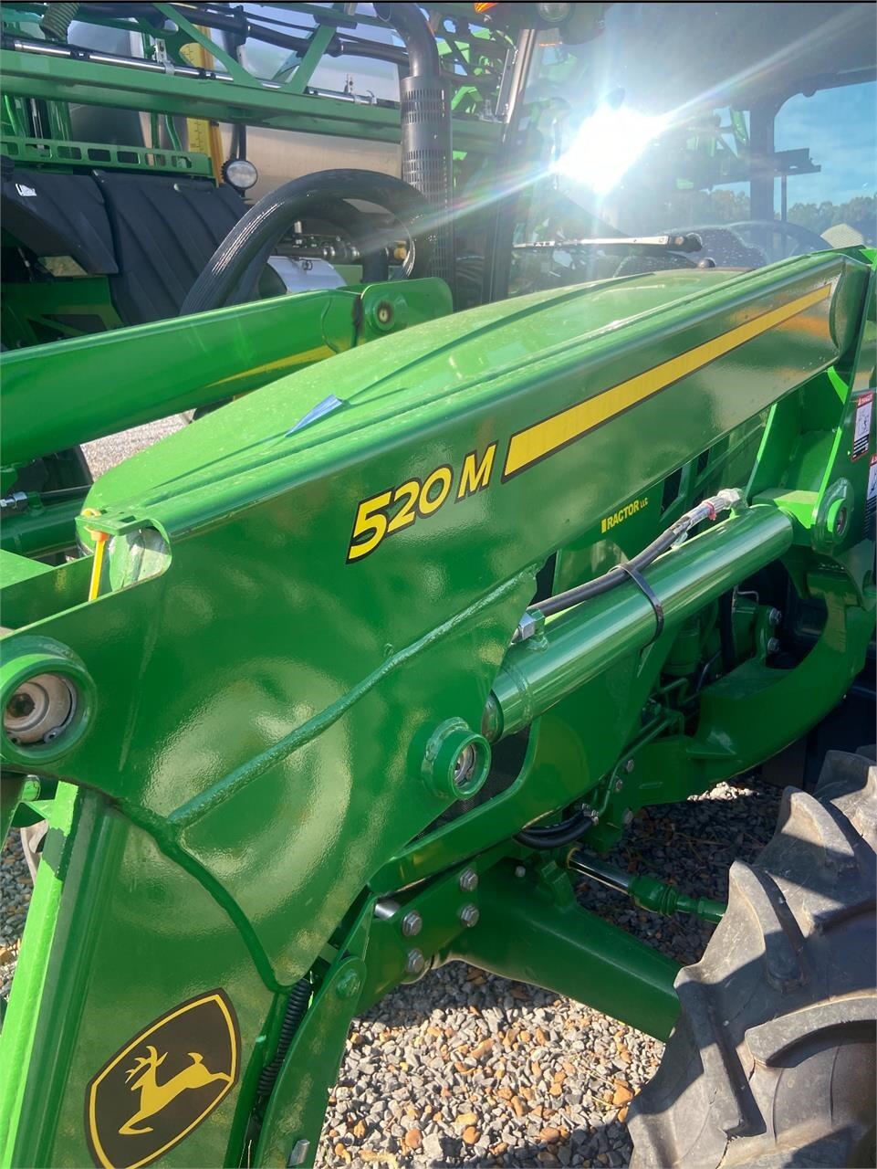 2022 John Deere 5075E Tractor