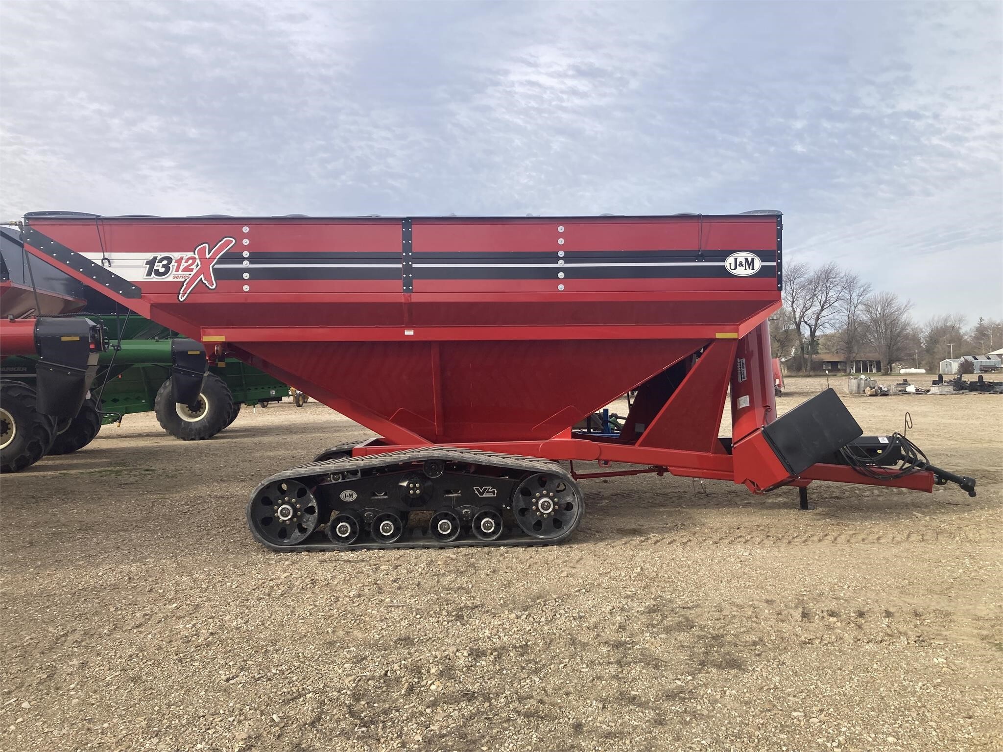 2024 J&M 1312-20T Grain Cart