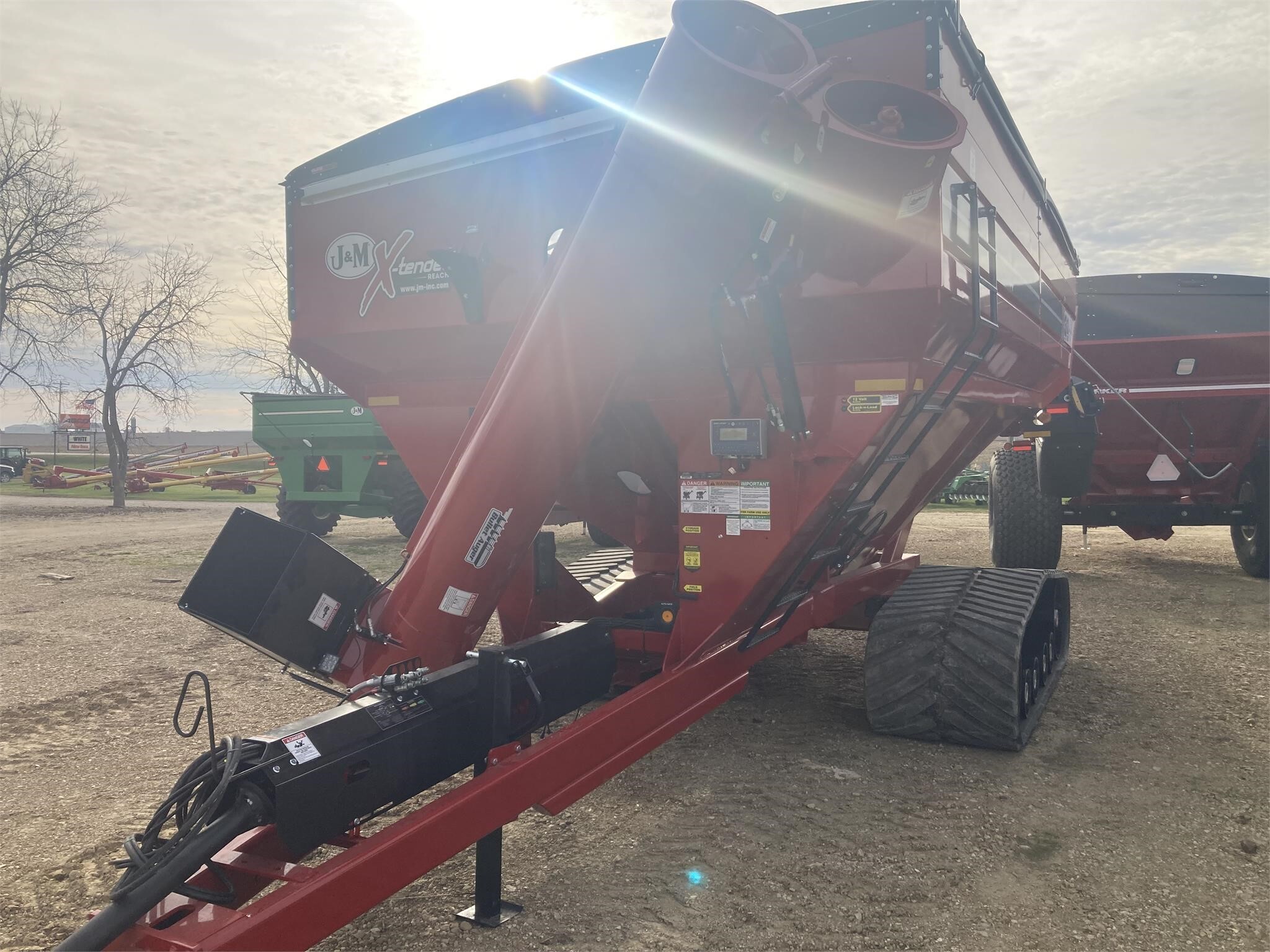 2024 J&M 1312-20T Grain Cart