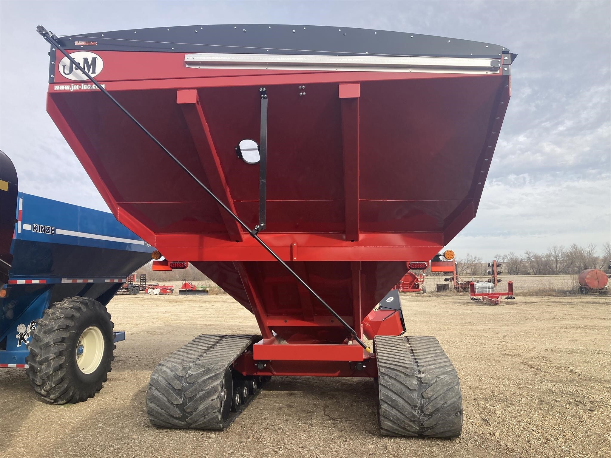 2024 J&M 1312-20T Grain Cart