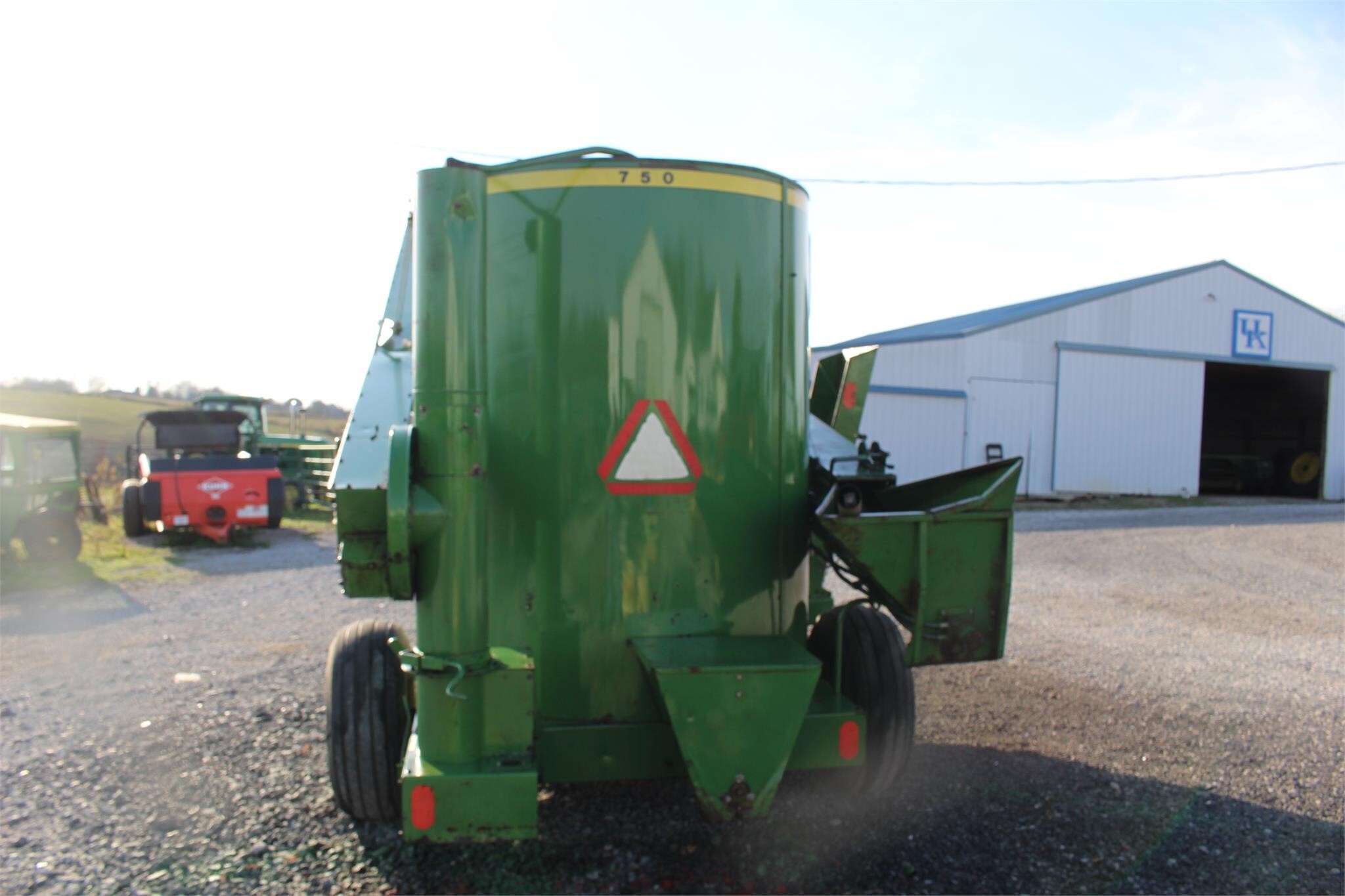 John Deere 750 Grinders and Mixer 12,900 Machinery Pete