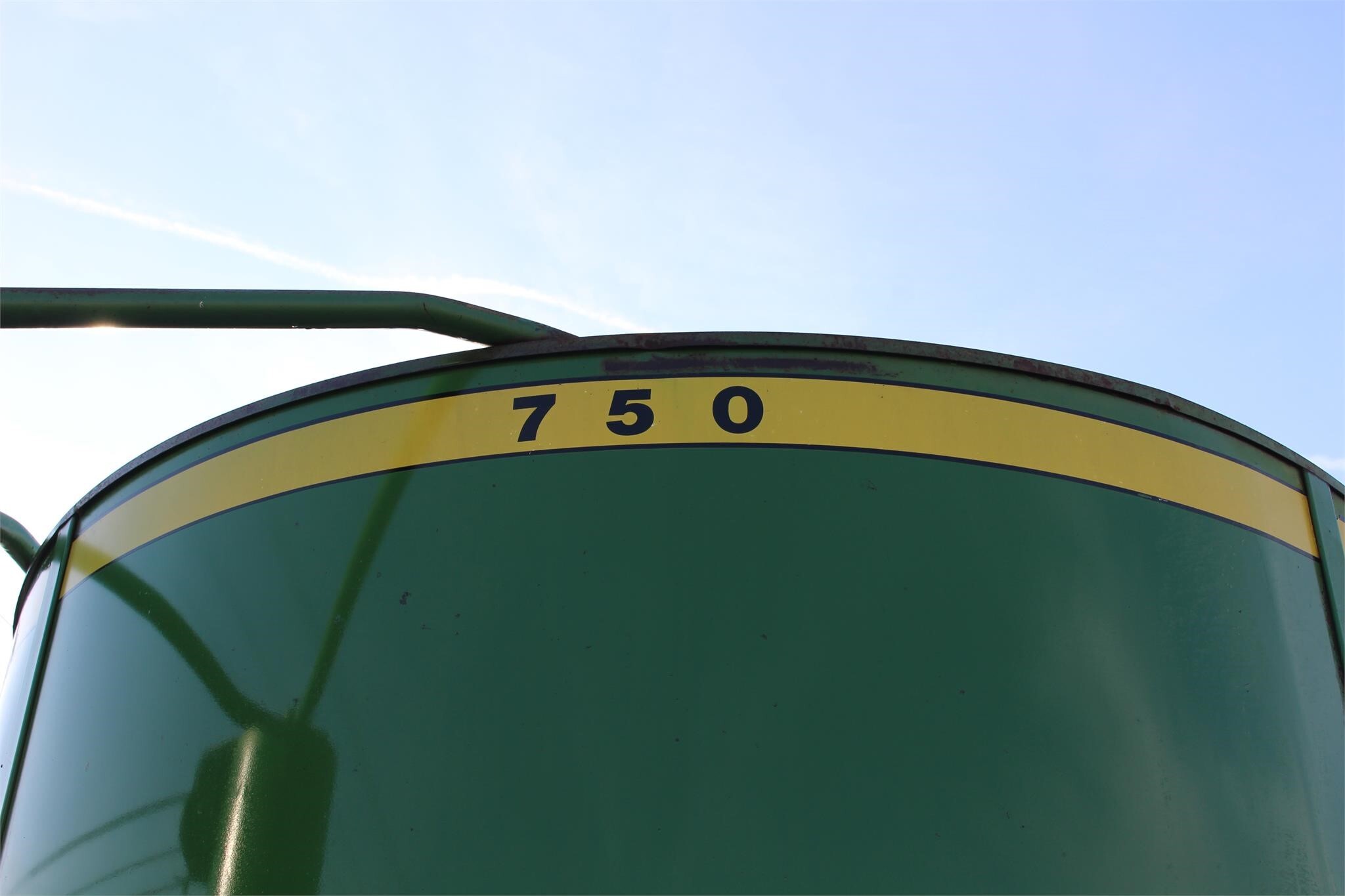 John Deere 750 Grinders and Mixer 12,900 Machinery Pete