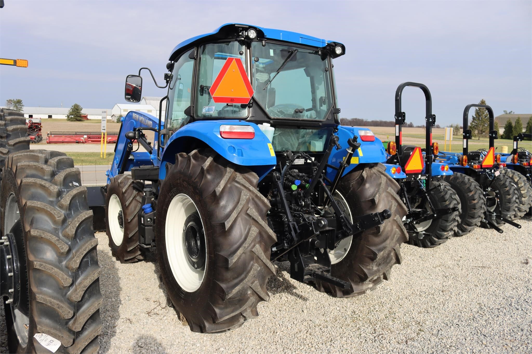  New Holland POWERSTAR 120 Tractor