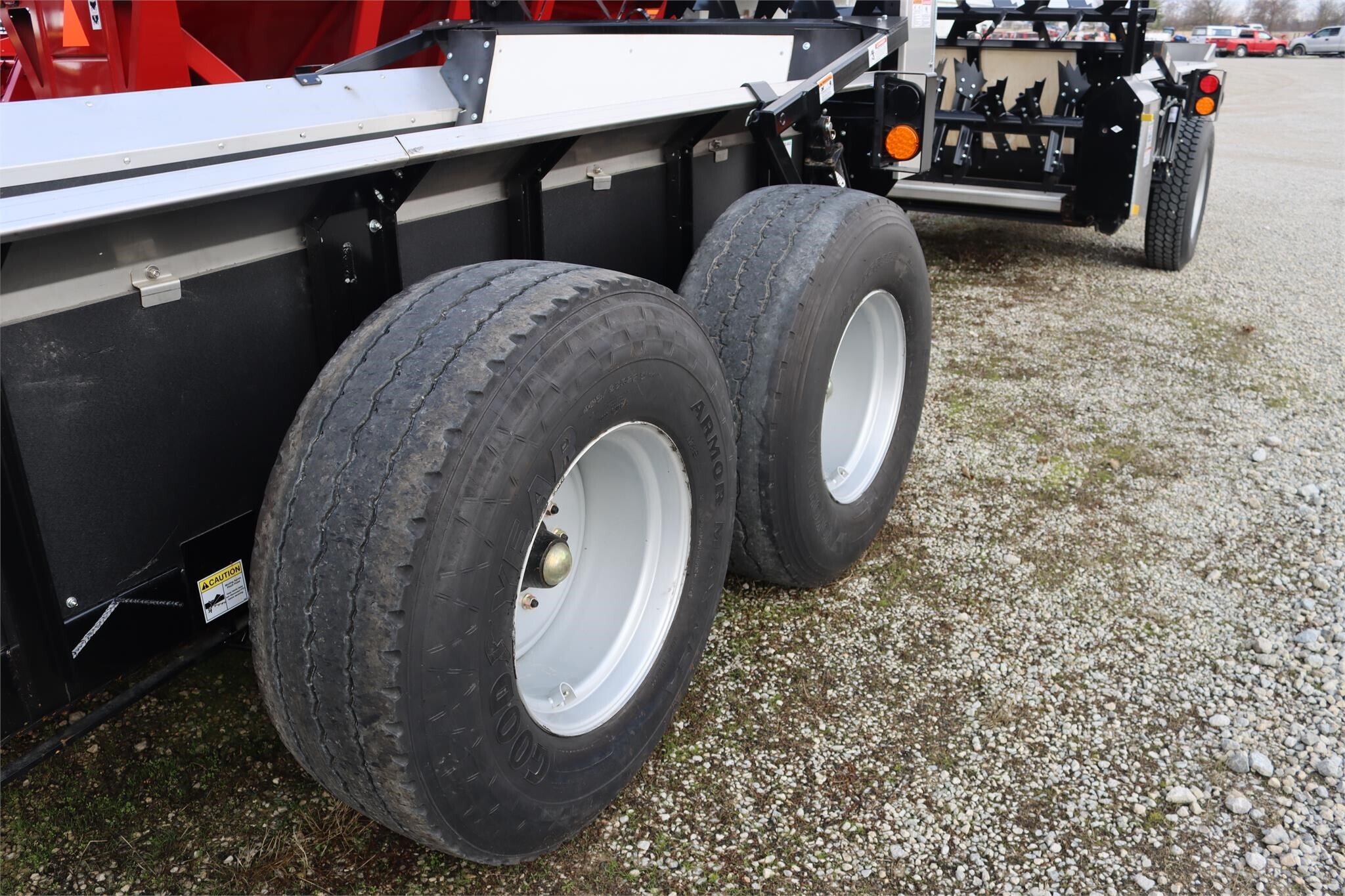  Meyers 350T Manure Spreader