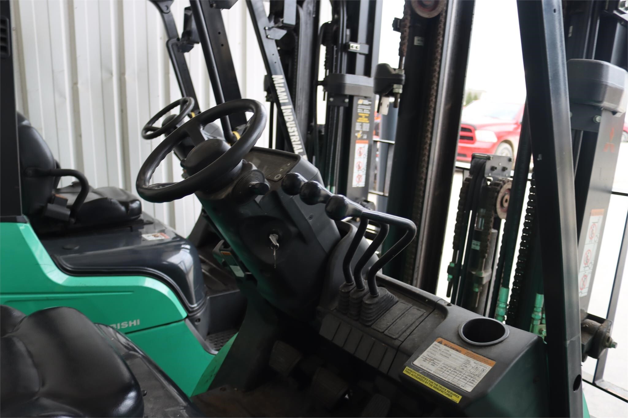 Mitsubishi FG25N Forklift Call Machinery Pete