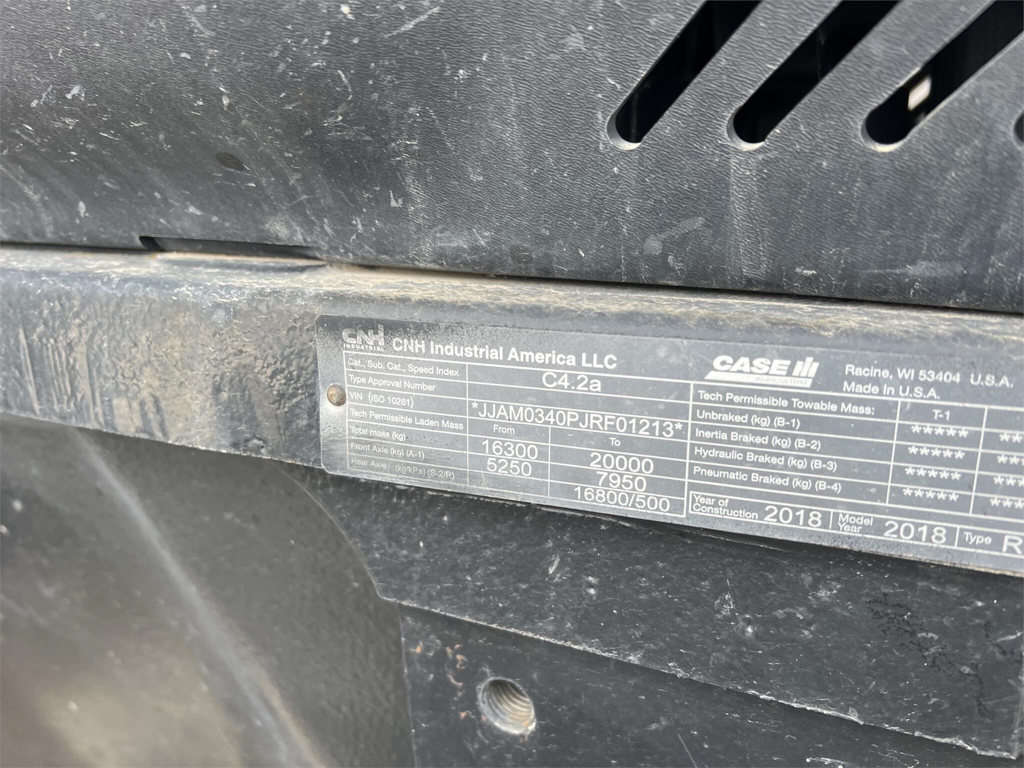 2018 Case IH MAGNUM 340 ROWTRAC CVT Tractor