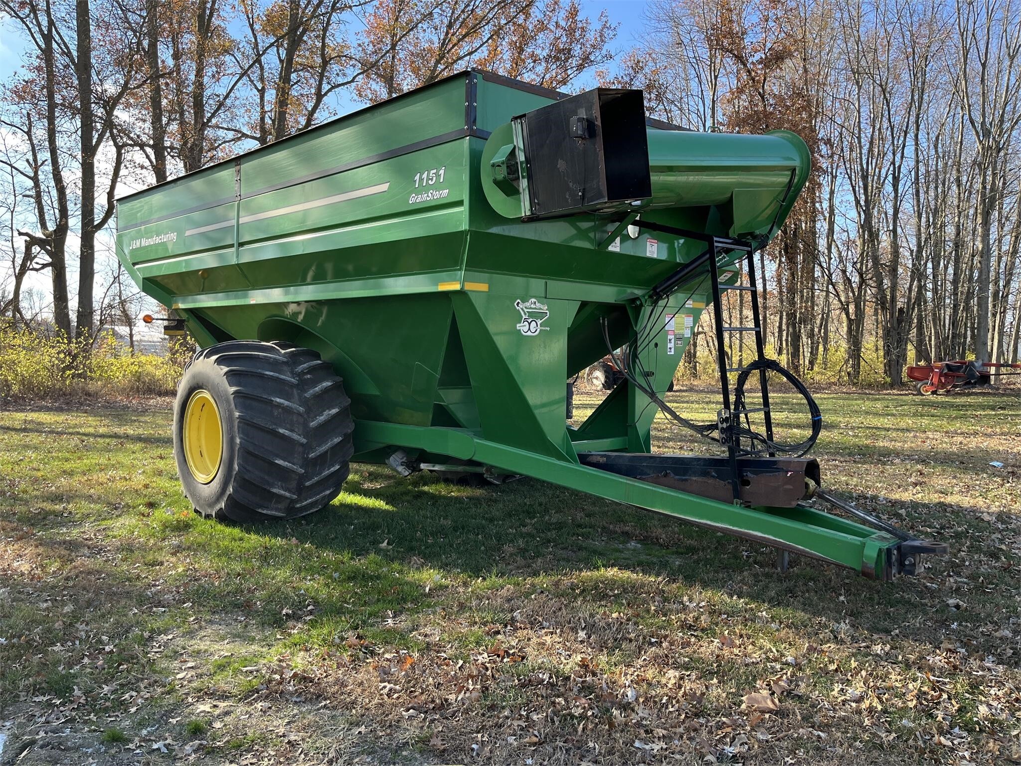  J&M 1151-22S Grain Cart