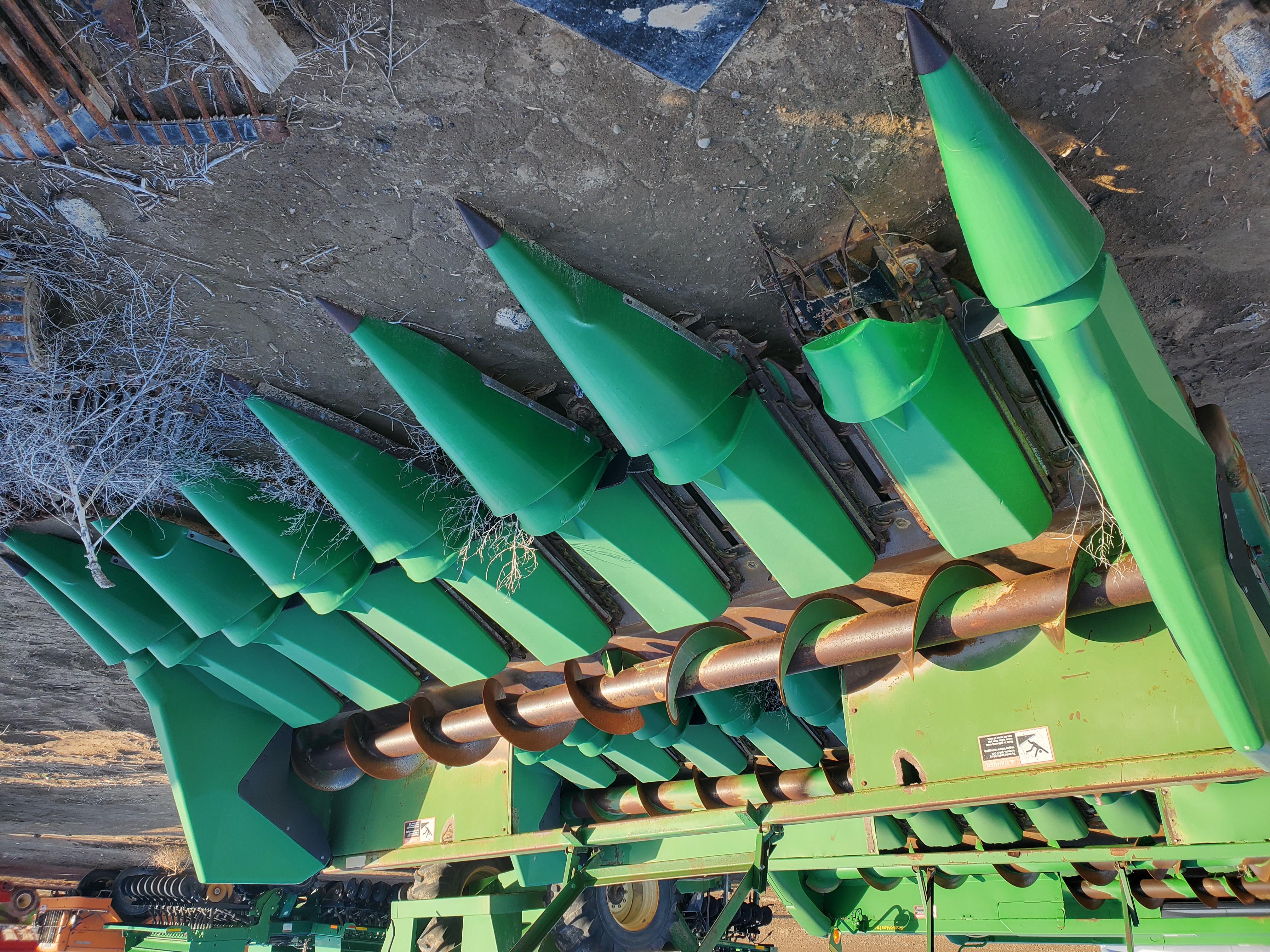 1989 John Deere 444 Corn Head