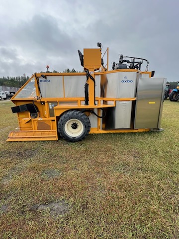  Oxbo 8000 Blueberry Harvester Orchard / Vineyard Equipment