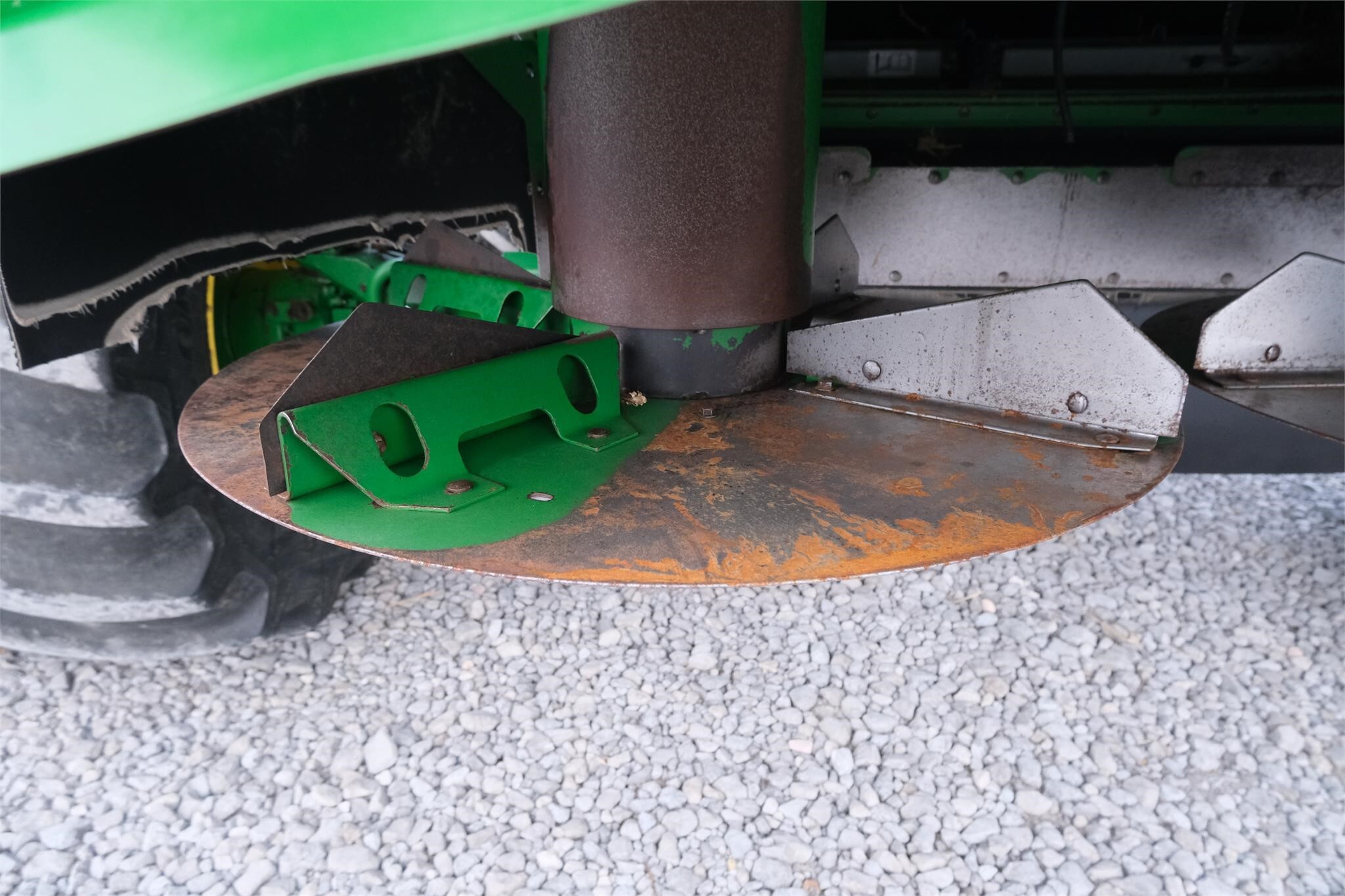 2012 John Deere S690 Combine