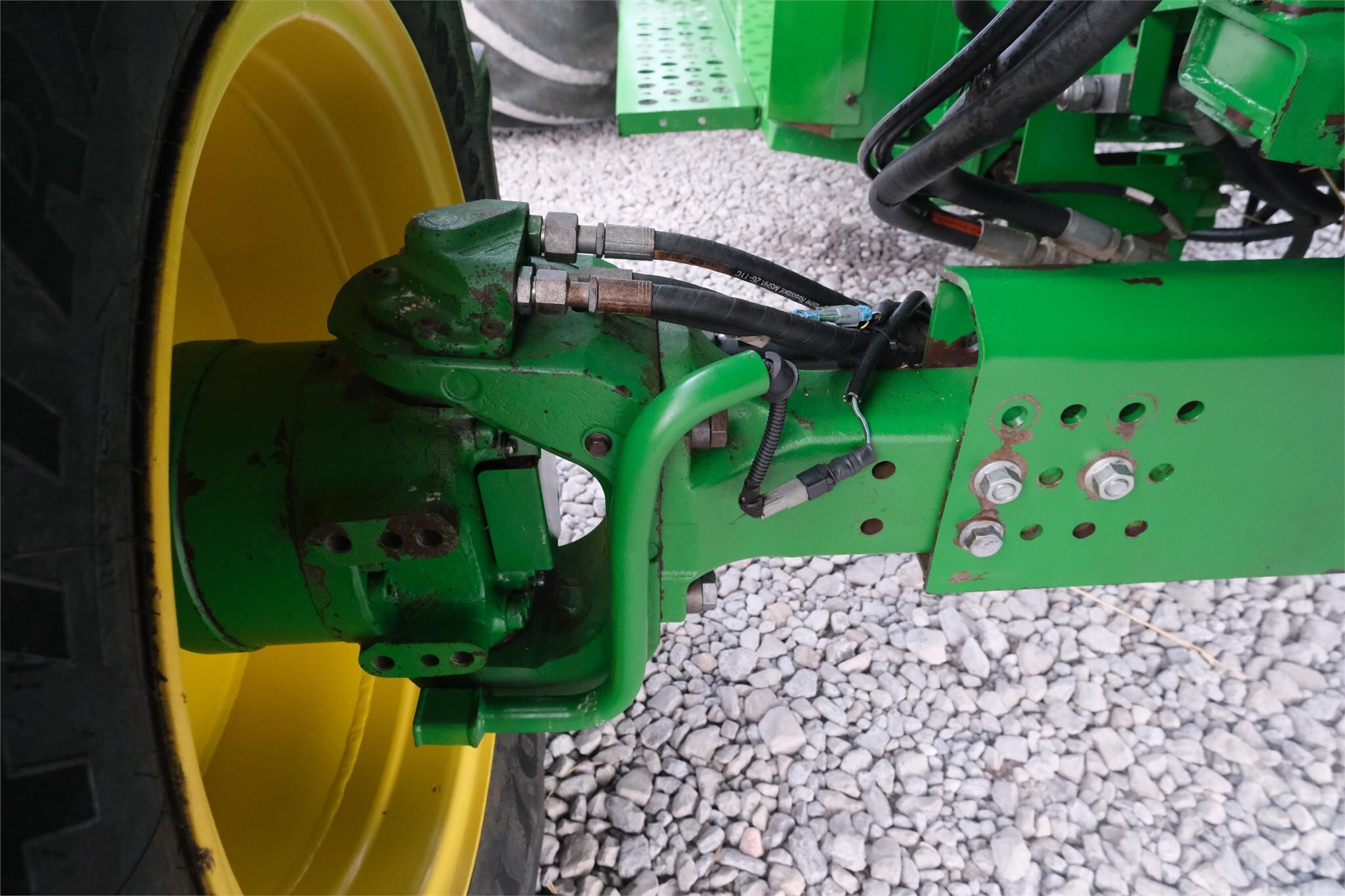 2012 John Deere S690 Combine