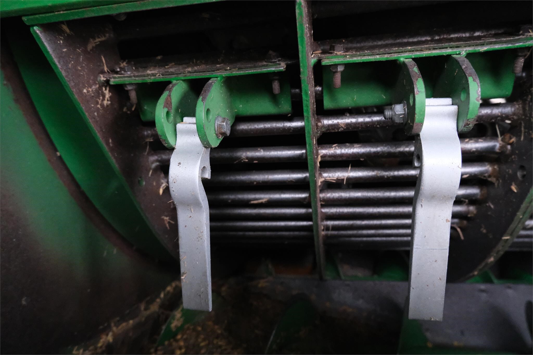 2012 John Deere S690 Combine