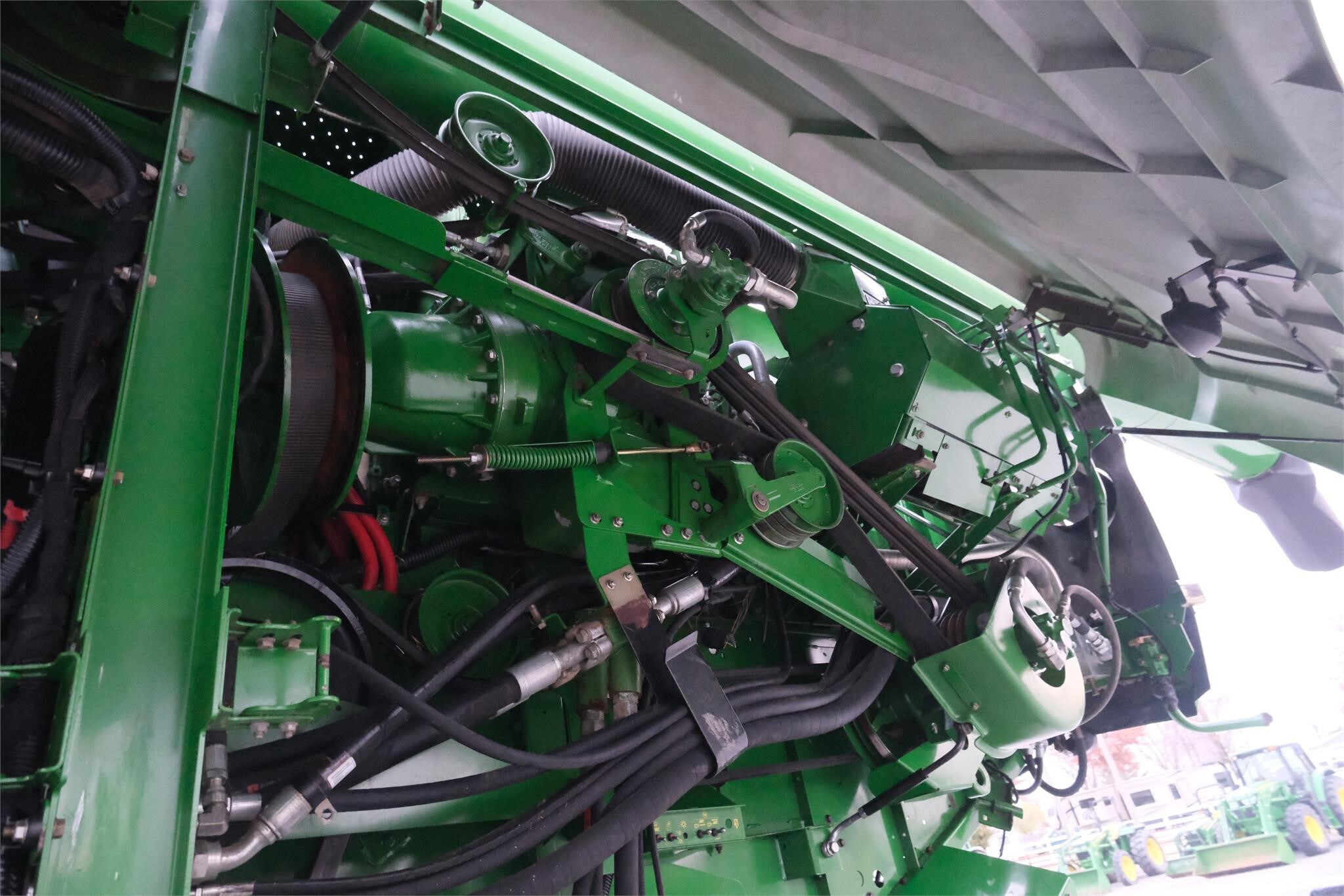 2012 John Deere S690 Combine
