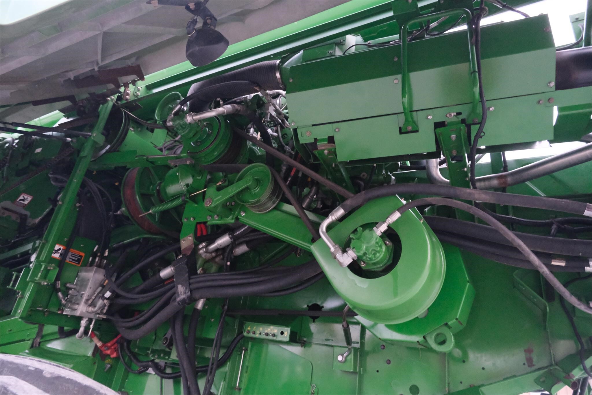 2012 John Deere S690 Combine