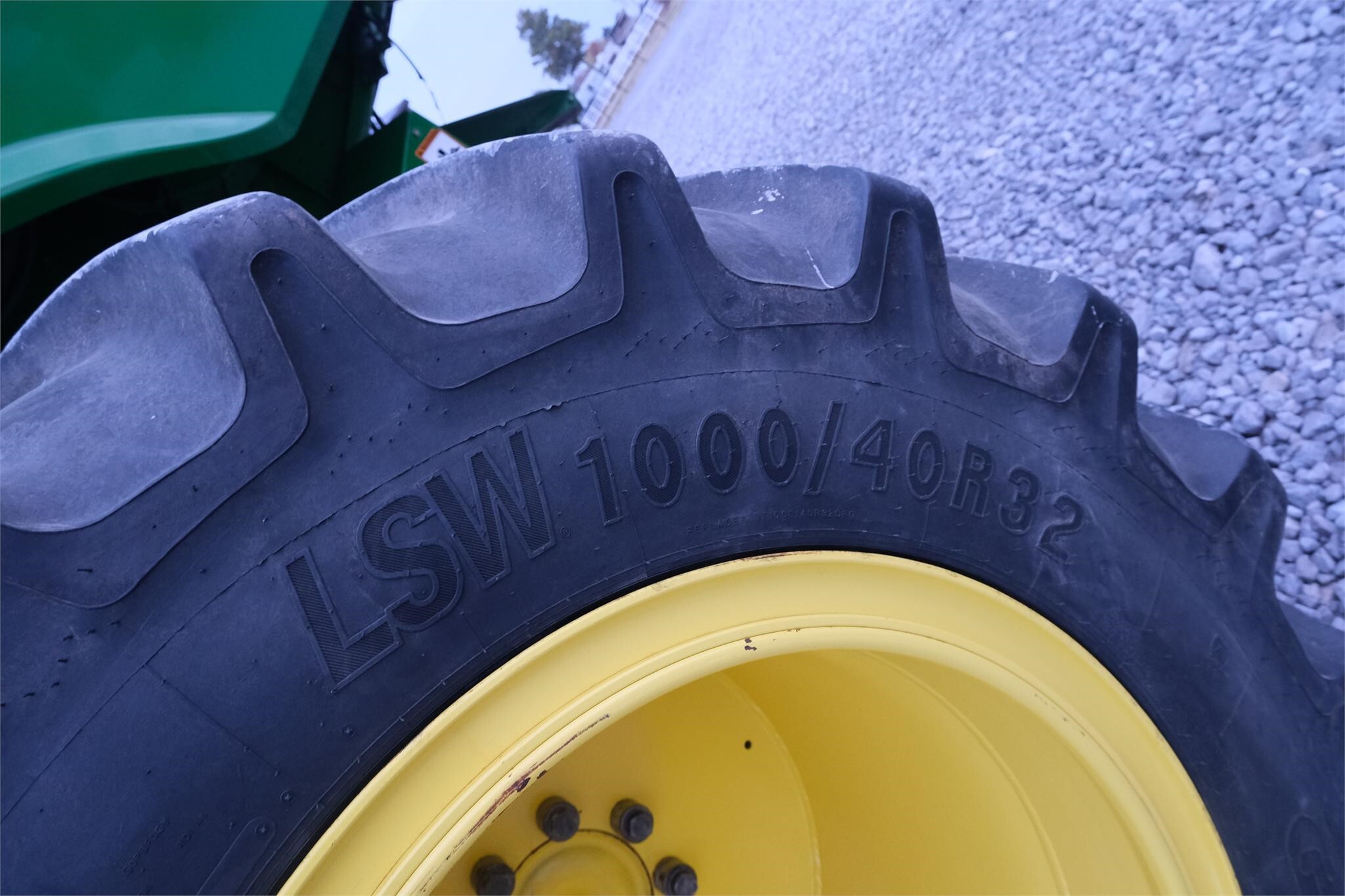 2012 John Deere S690 Combine