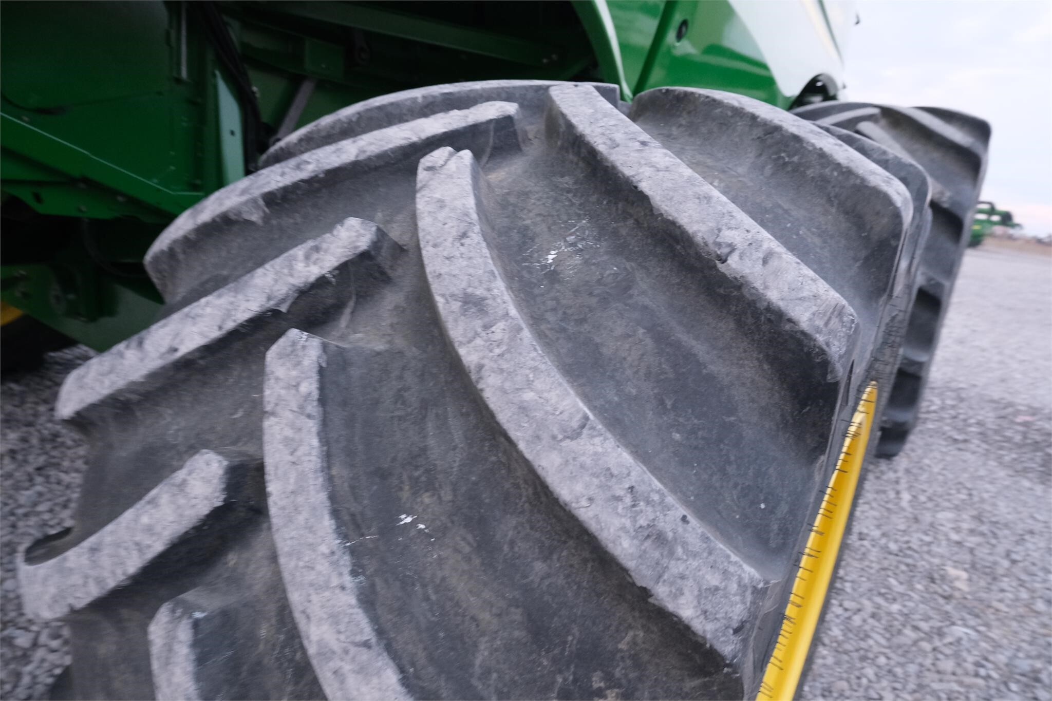 2012 John Deere S690 Combine