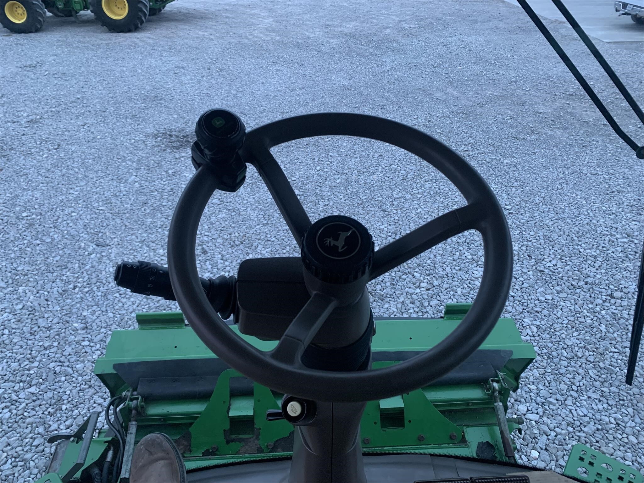 2012 John Deere S690 Combine