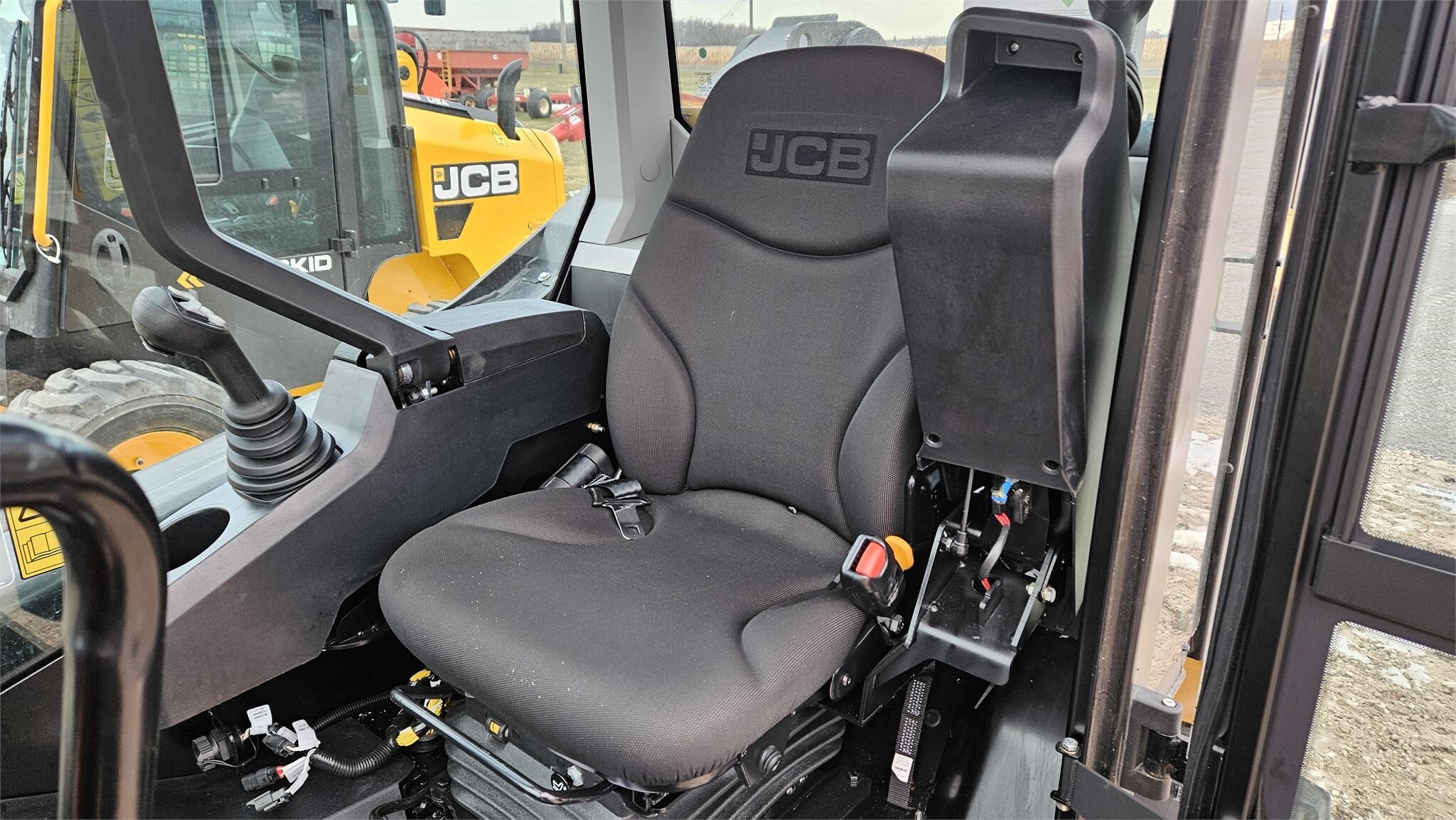 2025 JCB 270 Skid Steer