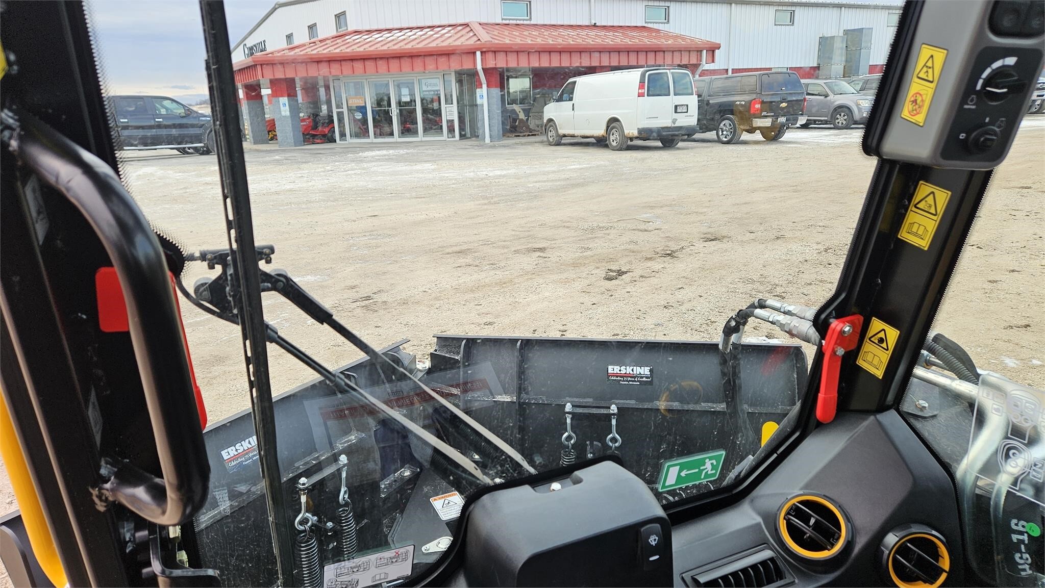 2025 JCB 270 Skid Steer