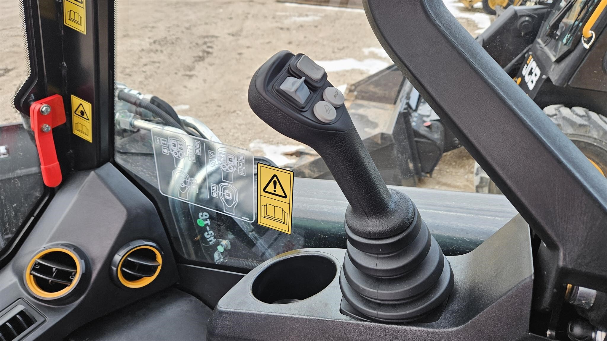 2025 JCB 270 Skid Steer