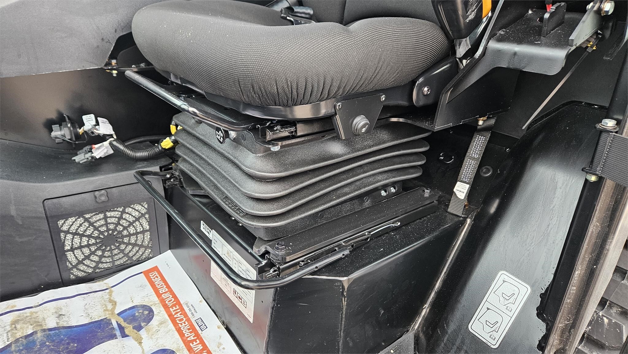 2025 JCB 270 Skid Steer