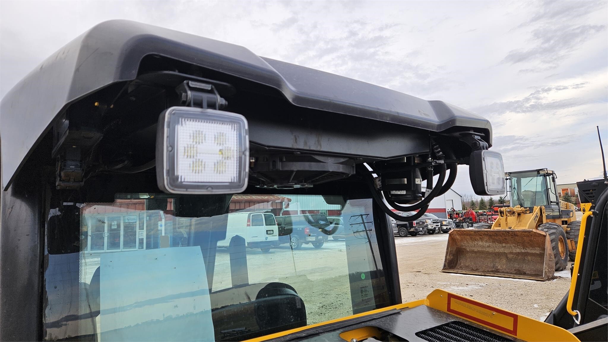 2025 JCB 270 Skid Steer