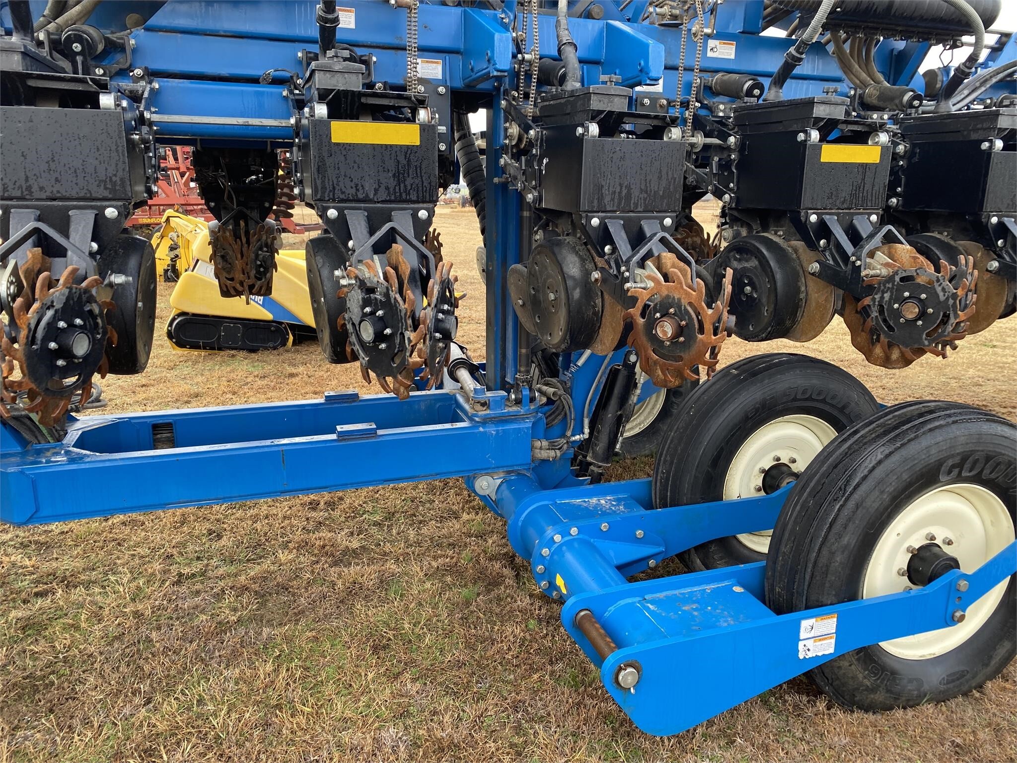2019 Kinze 3660 Planter
