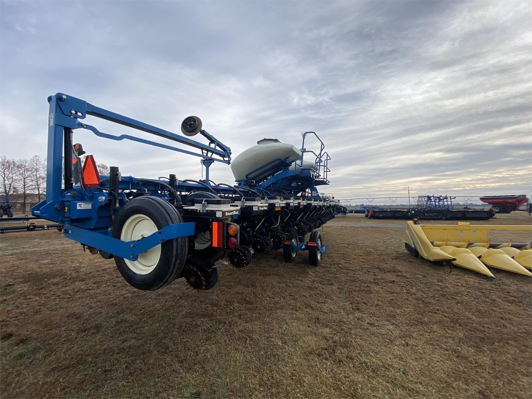 2019 Kinze 3660 Planter