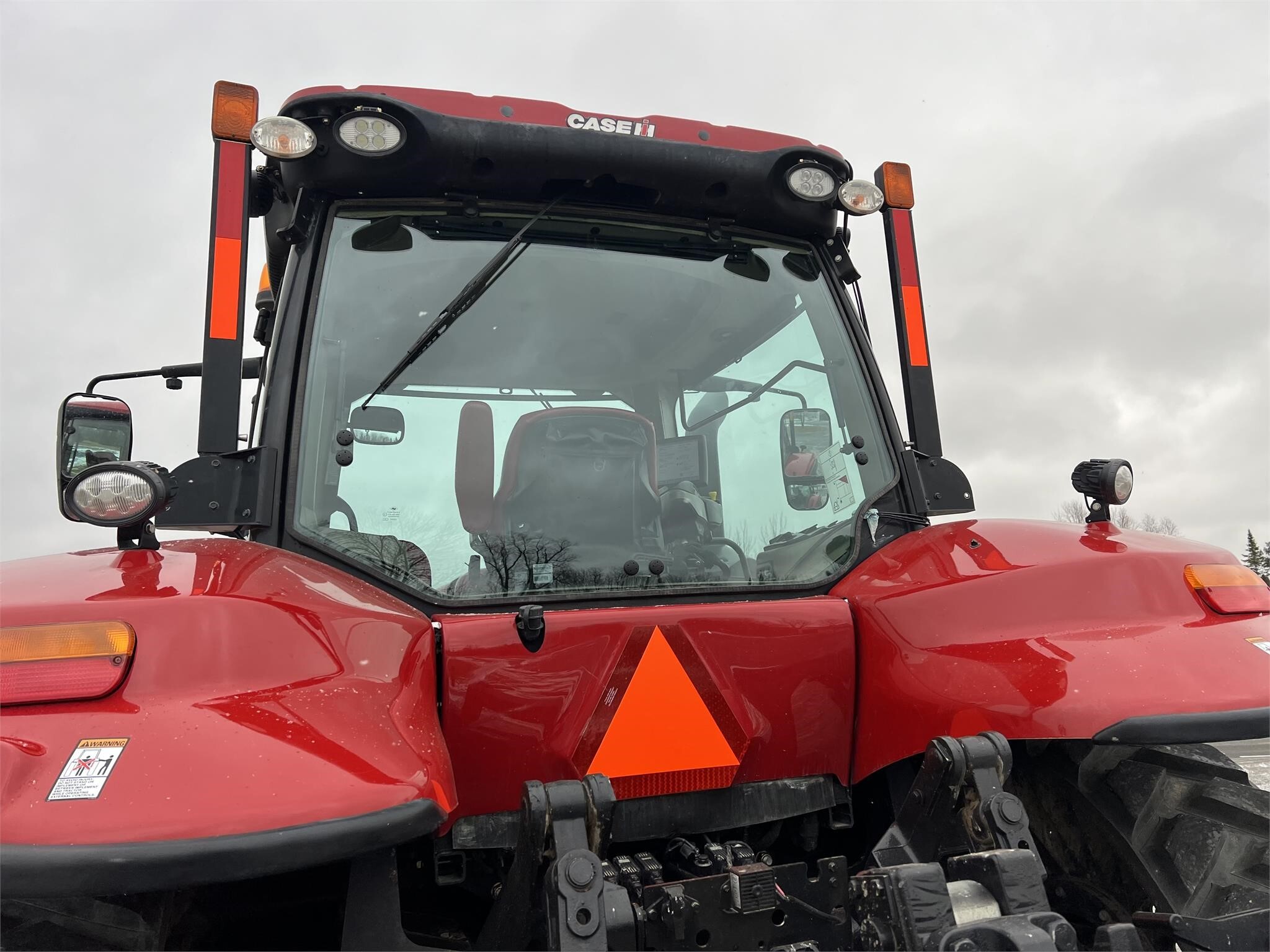 2018 Case IH MAGNUM 340 ROWTRAC CVT Tractor