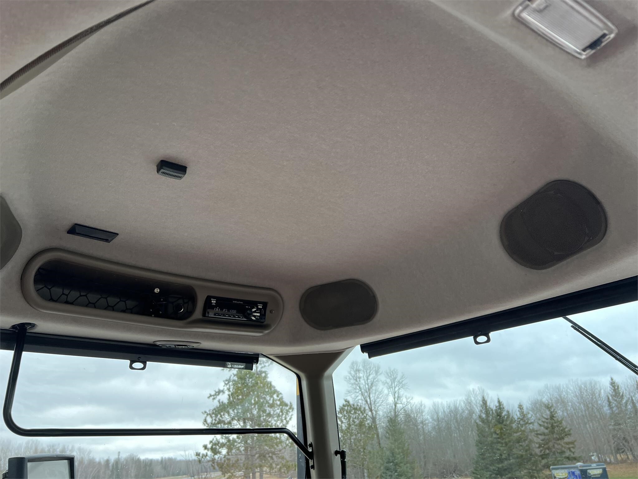 2018 Case IH MAGNUM 340 ROWTRAC CVT Tractor