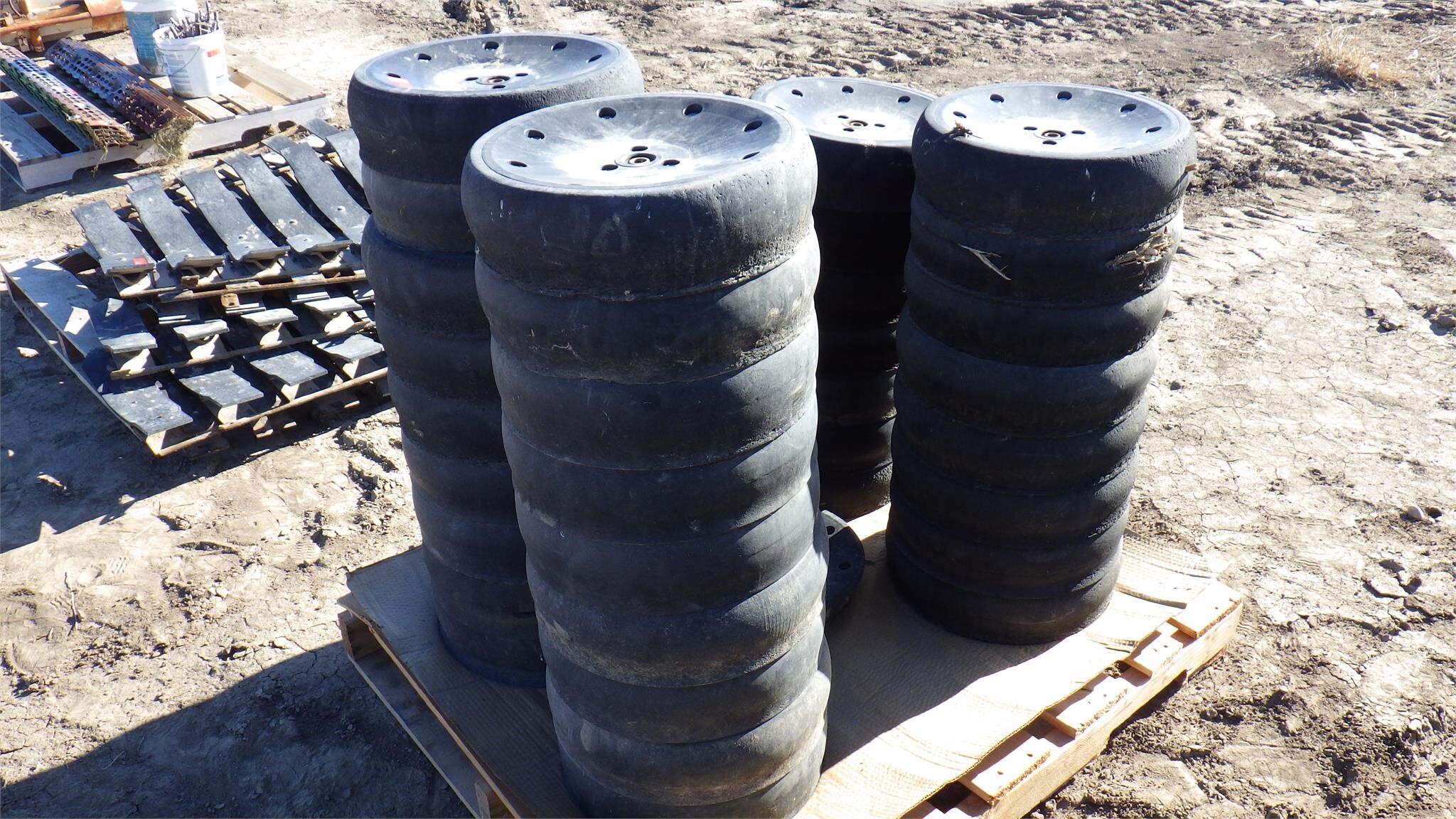 John Deere Gauge Wheels Planter and Drill Attachment Call