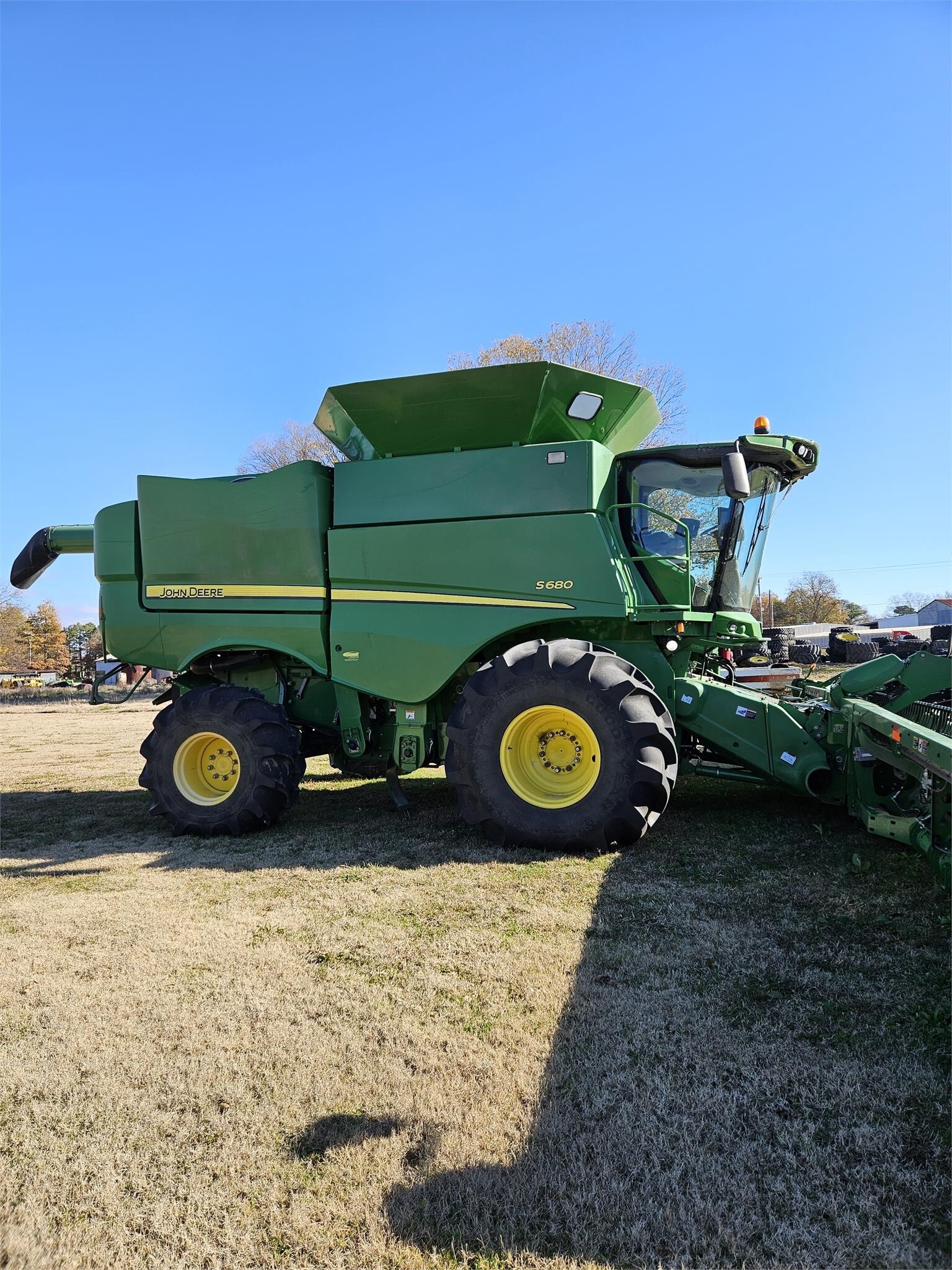 2015 John Deere S680 Combine